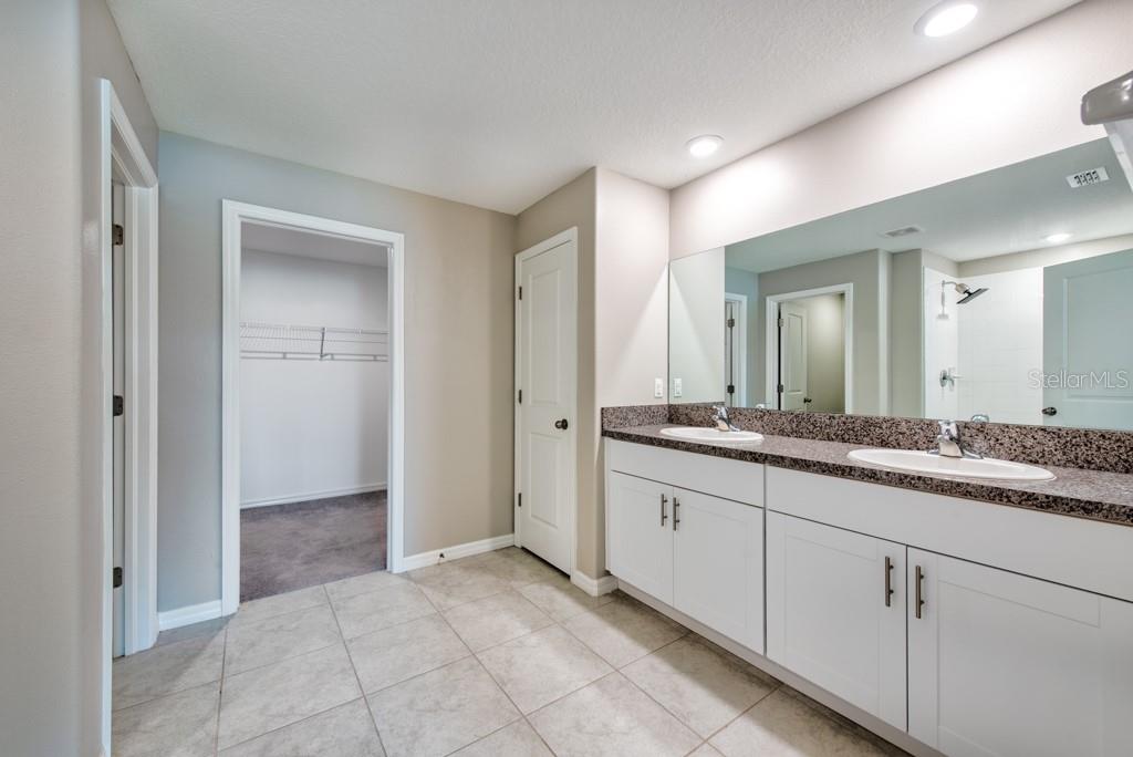 Image 11 of 34 For 10411 Alder Green Drive