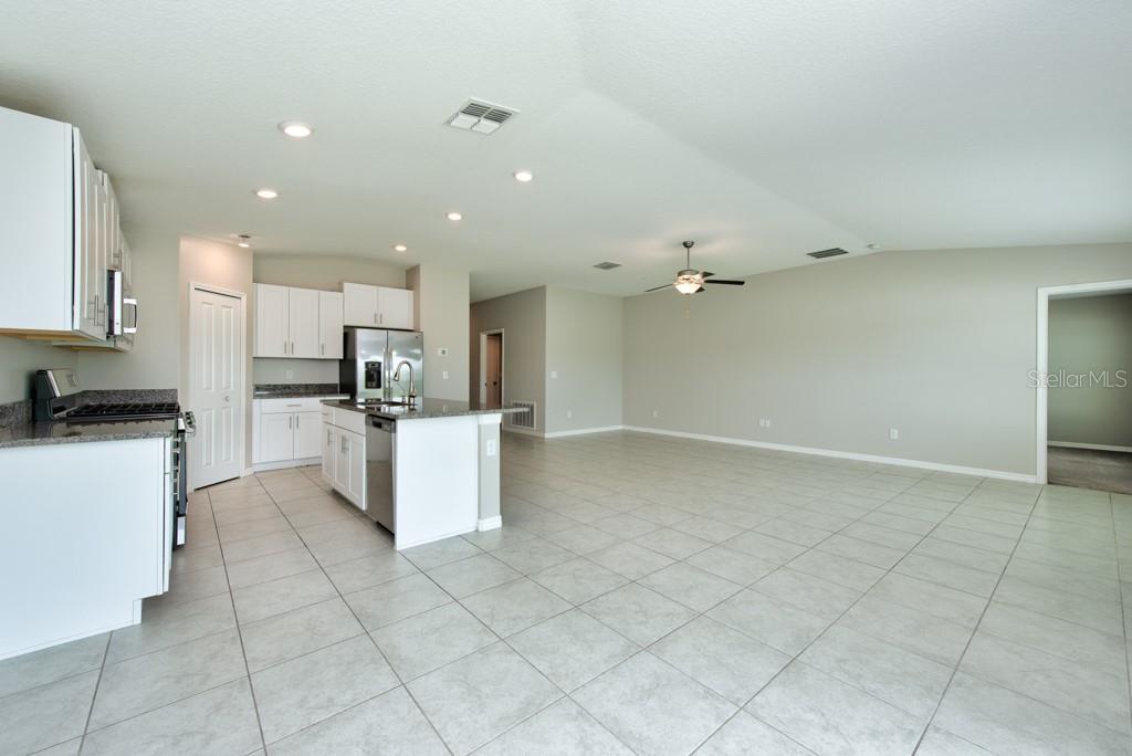 Image 5 of 34 For 10411 Alder Green Drive