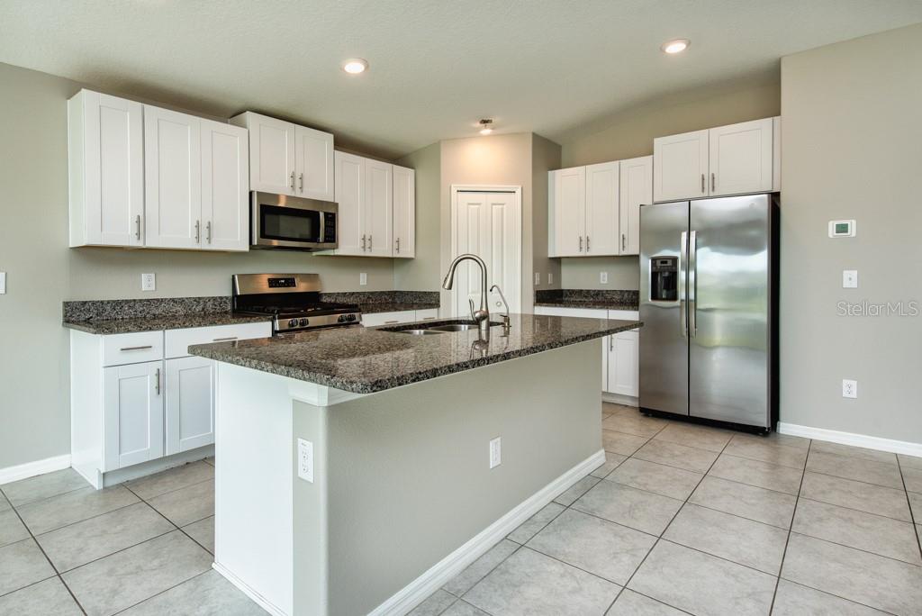 Image 8 of 34 For 10411 Alder Green Drive