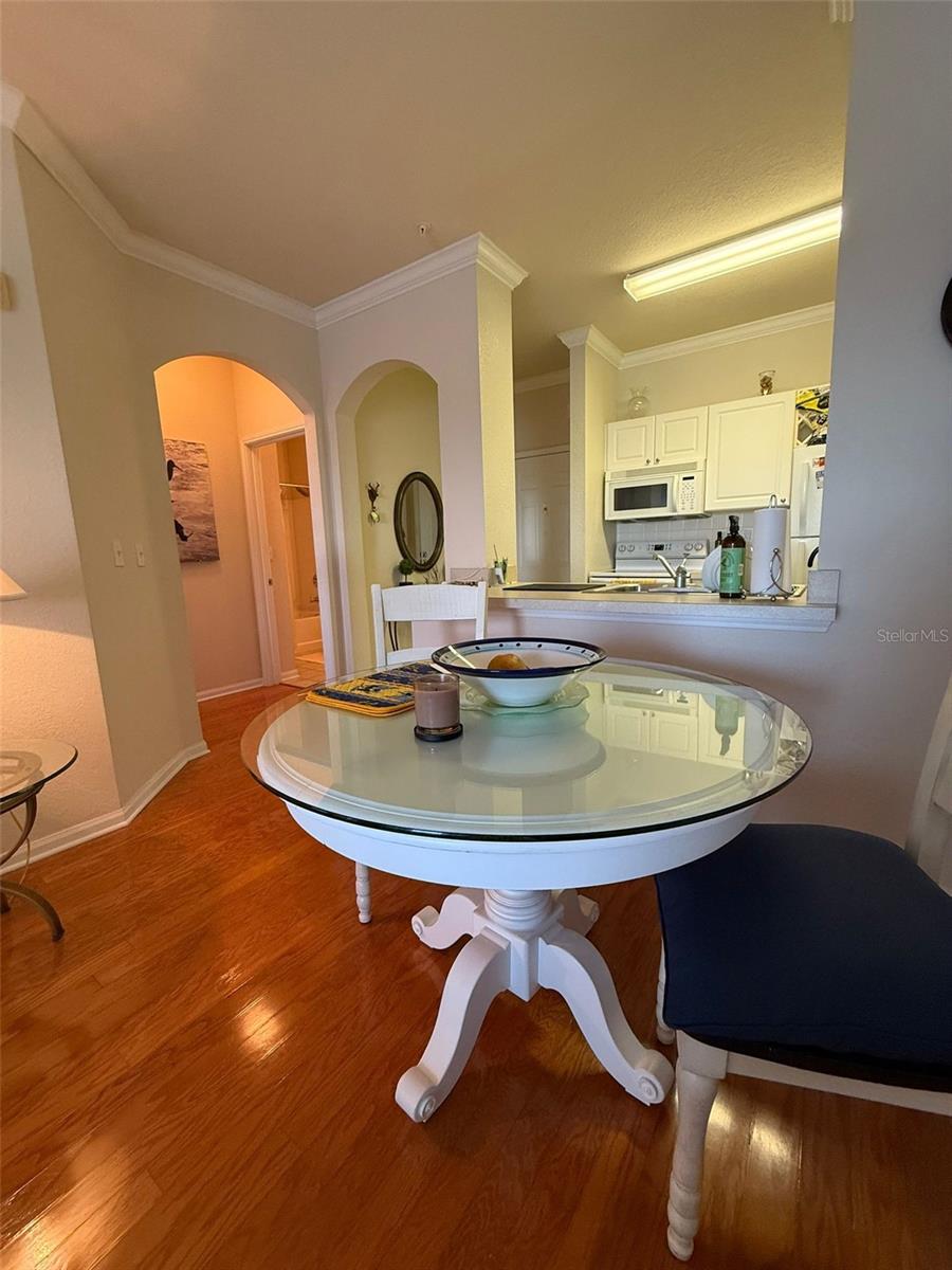 Image 5 of 21 For 1216 Missouri Avenue 427