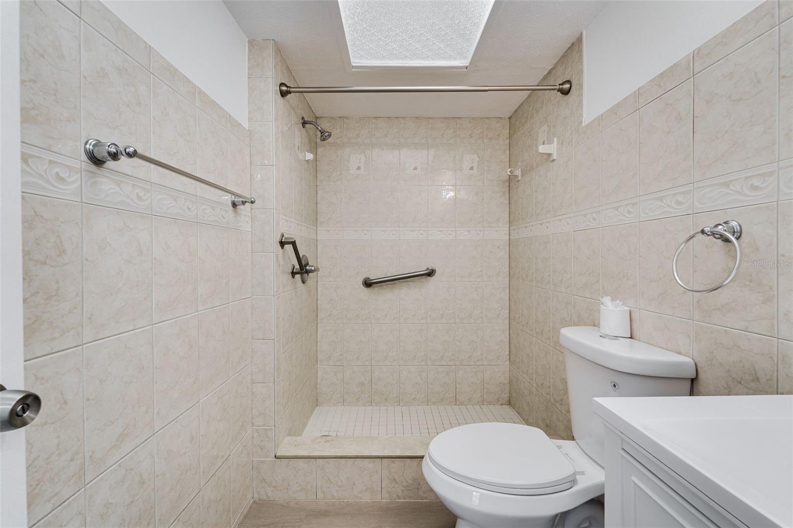Image 19 of 26 For 4708 Christa Court 301