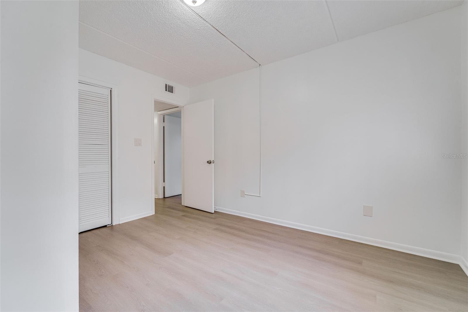 Image 21 of 26 For 4708 Christa Court 301