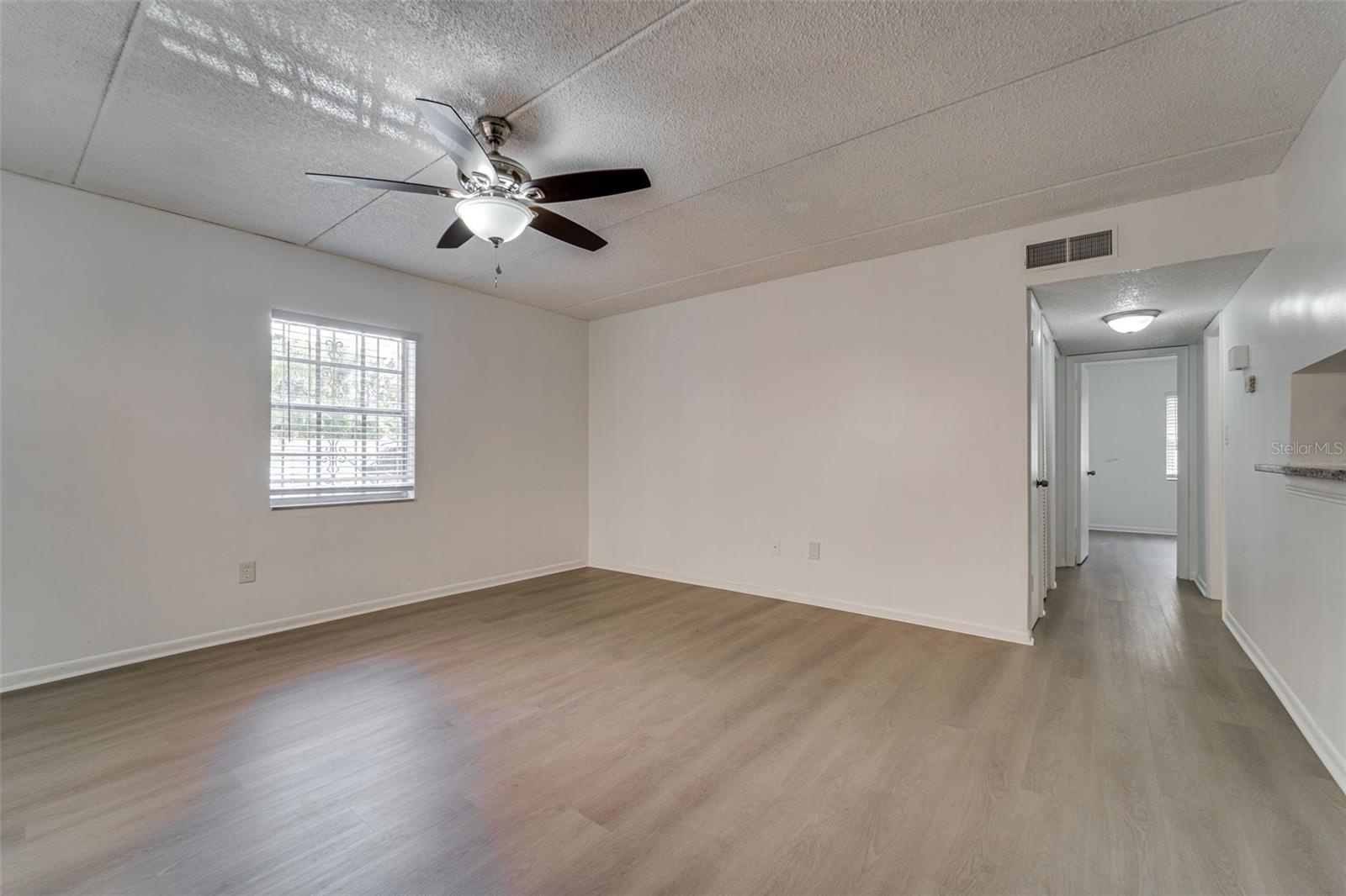 Image 6 of 26 For 4708 Christa Court 301