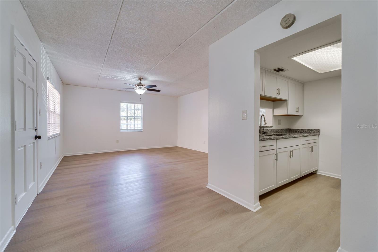 Image 8 of 26 For 4708 Christa Court 301