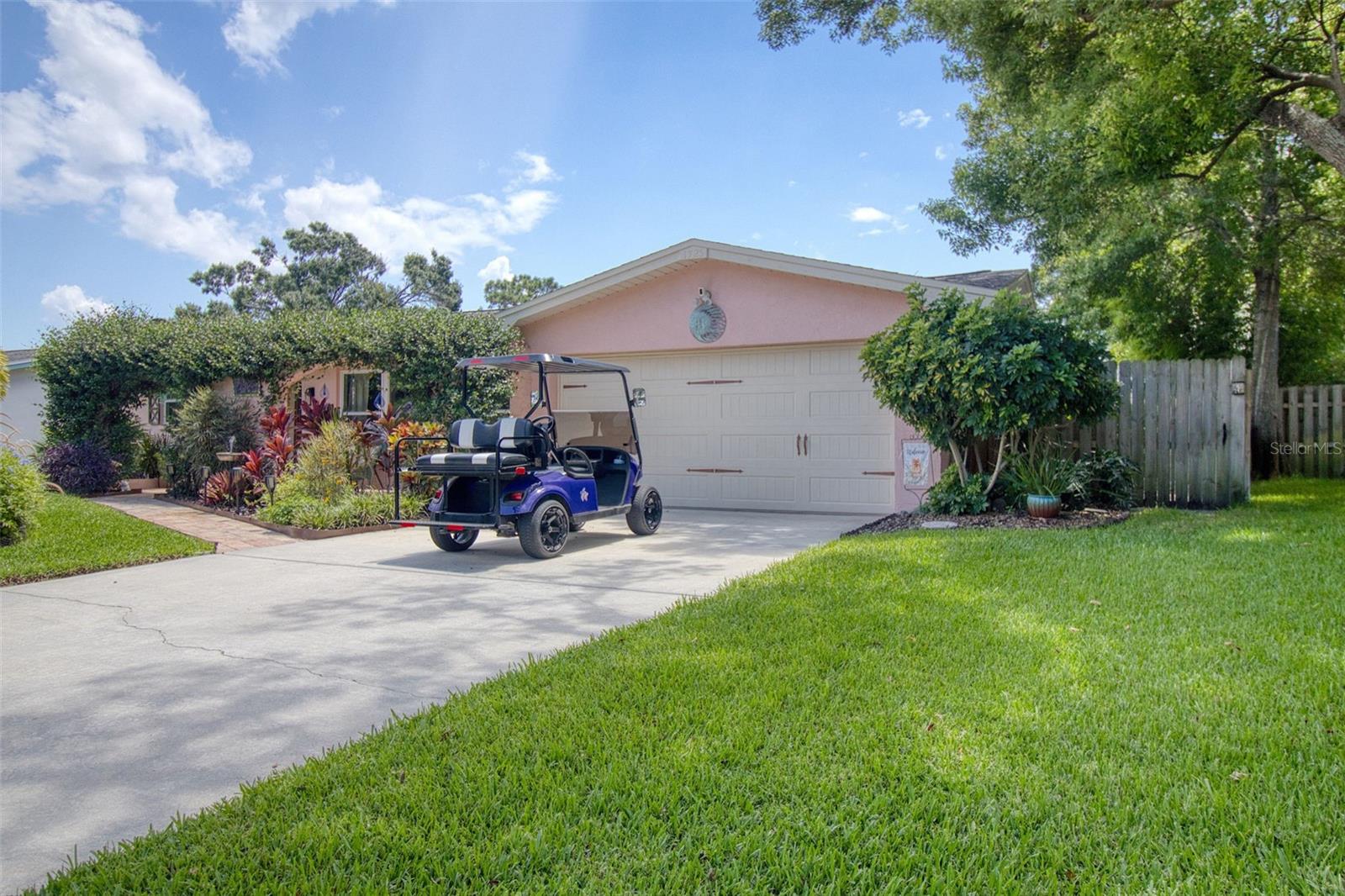 Image 2 of 62 For 1725 Hitching Post Lane
