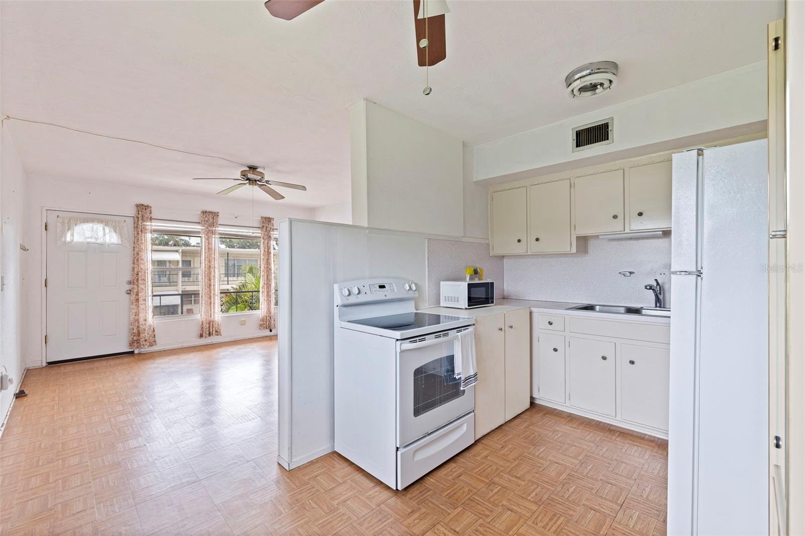 Image 14 of 25 For 4154 56th Street N 820