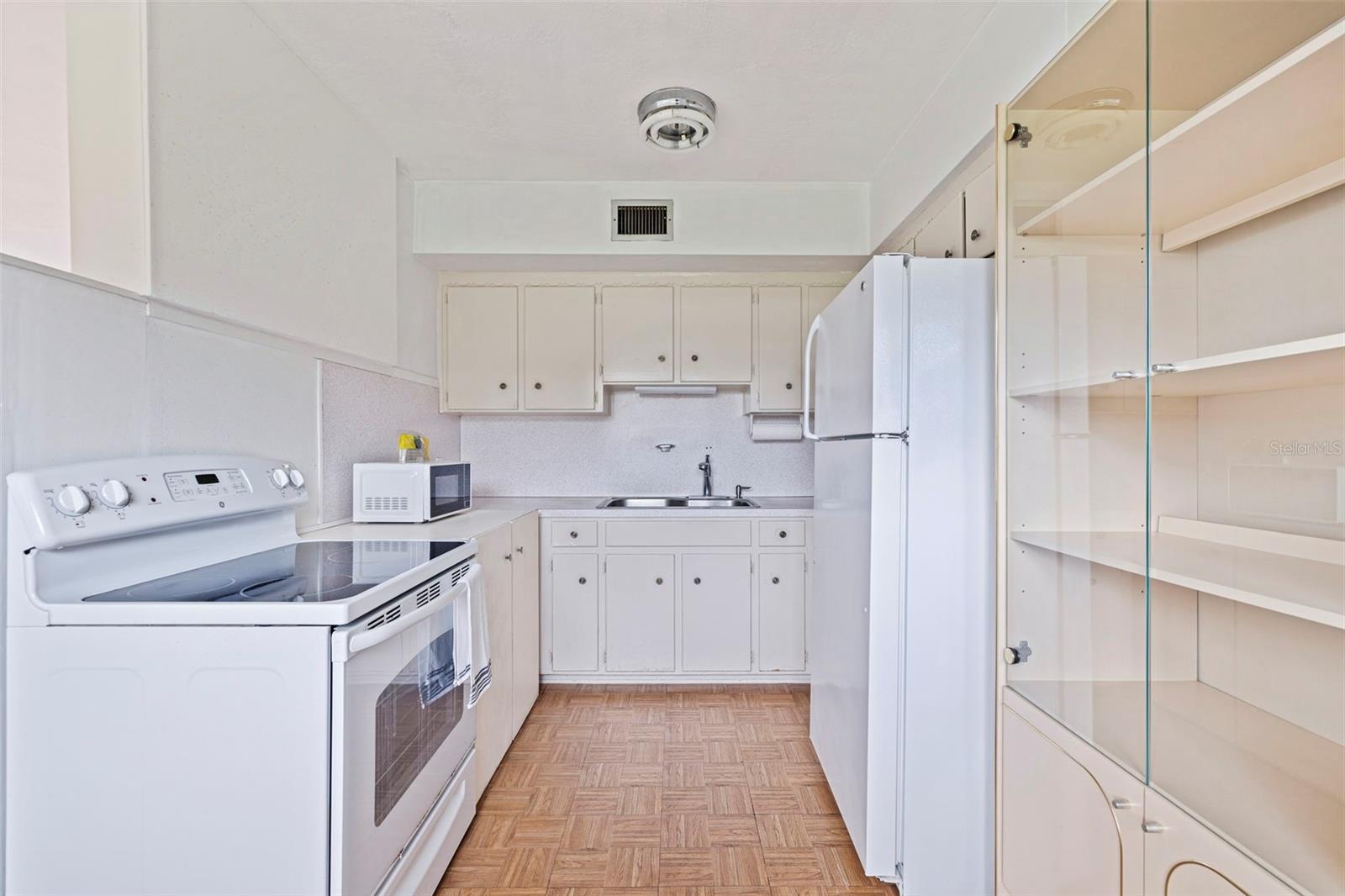 Image 16 of 25 For 4154 56th Street N 820