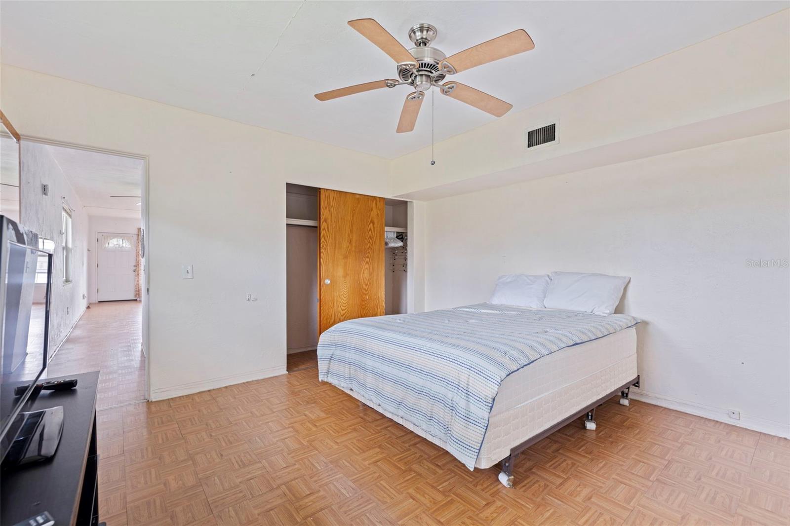 Image 21 of 25 For 4154 56th Street N 820