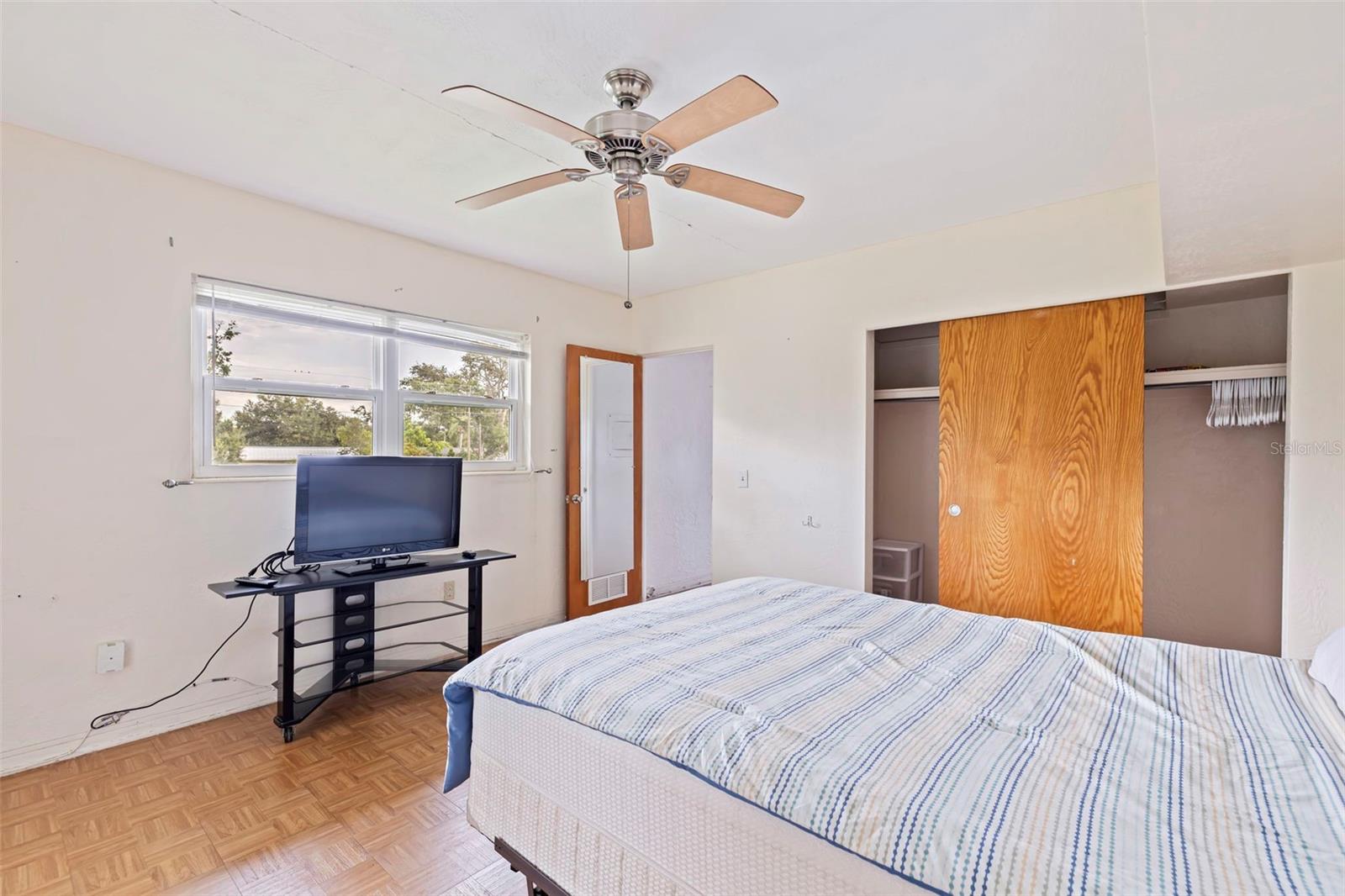 Image 22 of 25 For 4154 56th Street N 820