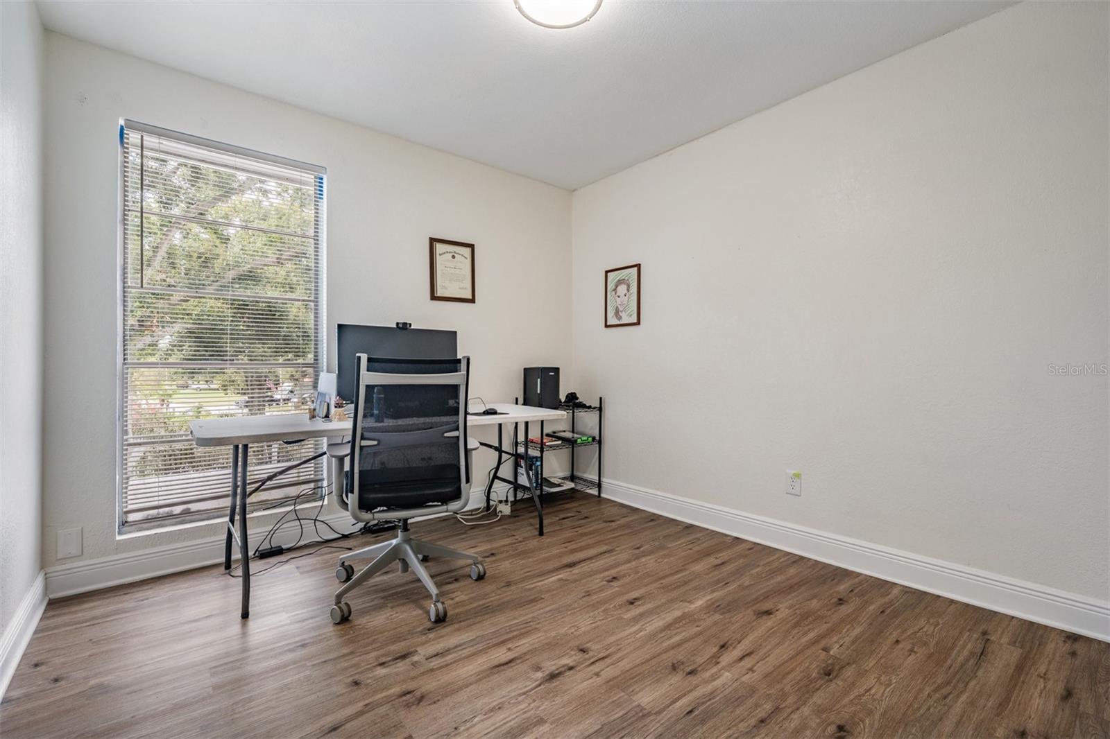 Image 15 of 32 For 5218 Headland Hills Avenue