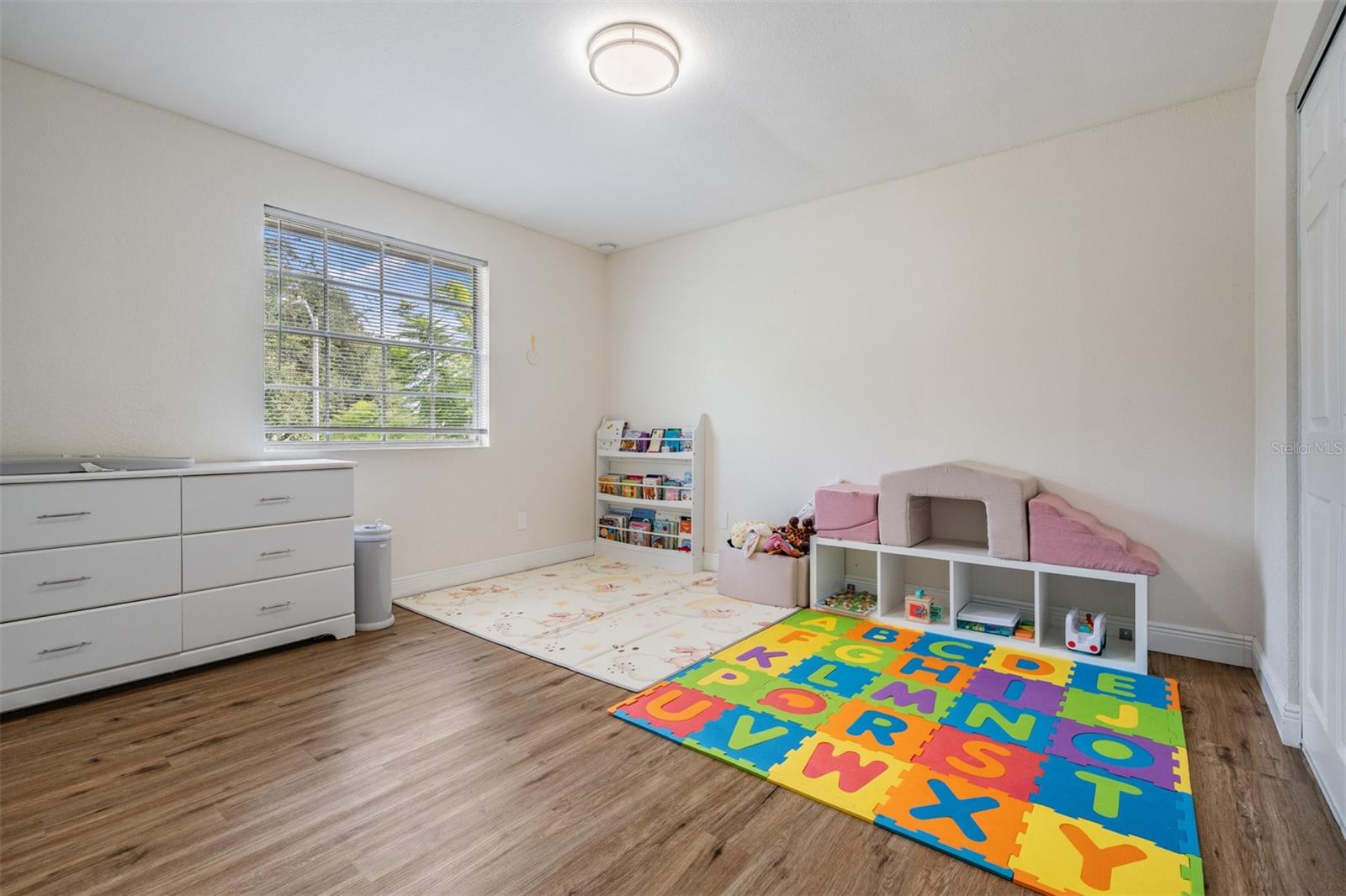 Image 16 of 32 For 5218 Headland Hills Avenue
