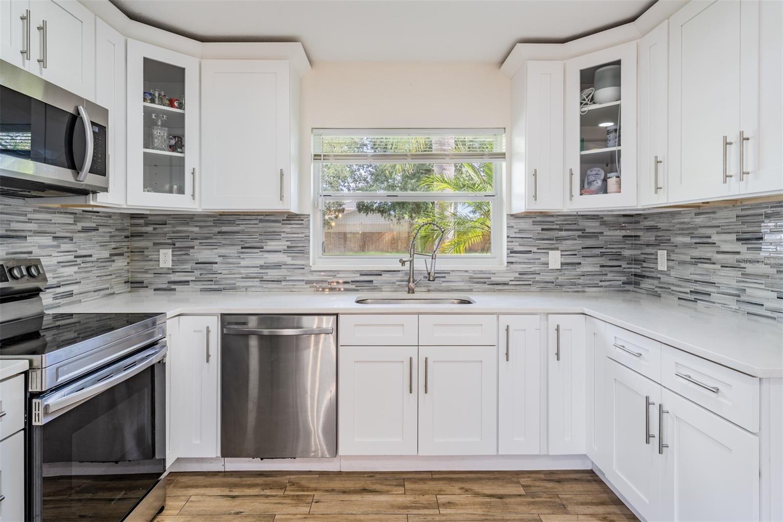 Image 22 of 32 For 5218 Headland Hills Avenue
