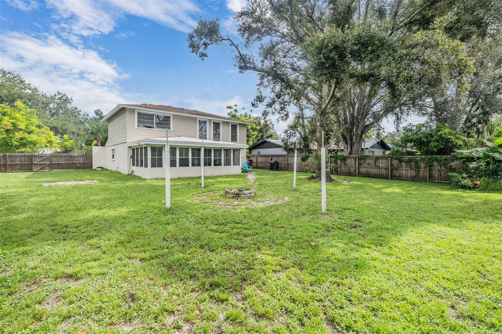 Image 4 of 32 For 5218 Headland Hills Avenue