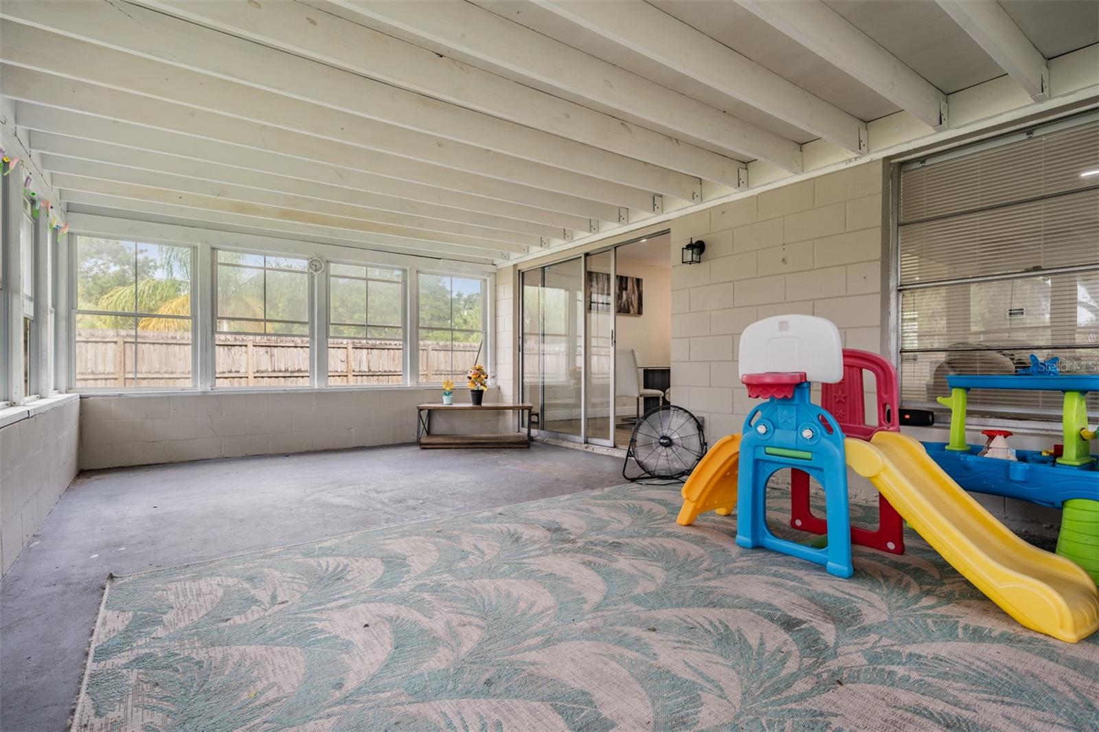Image 7 of 32 For 5218 Headland Hills Avenue