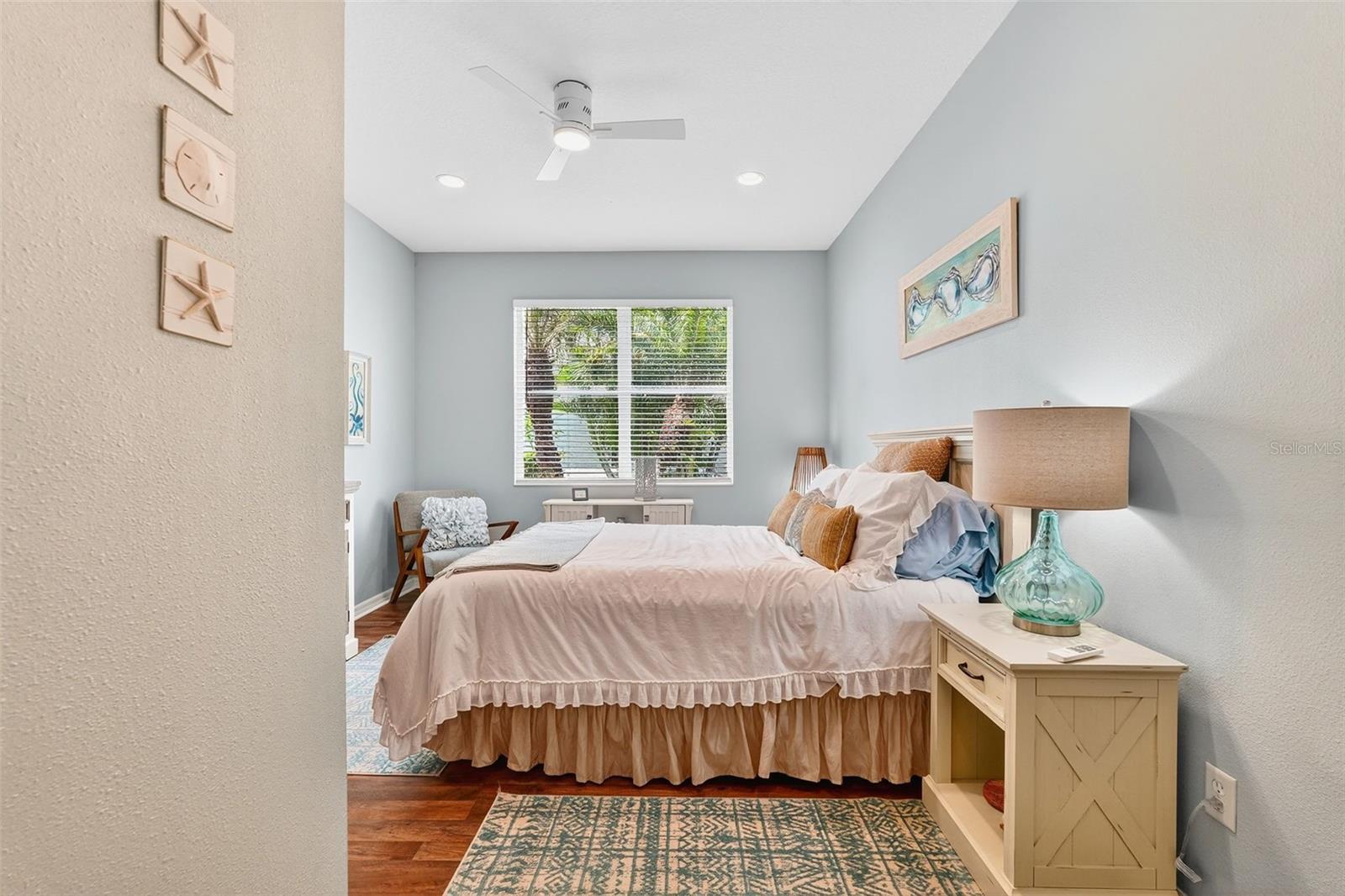 Image 13 of 81 For 5515 Simonton Street