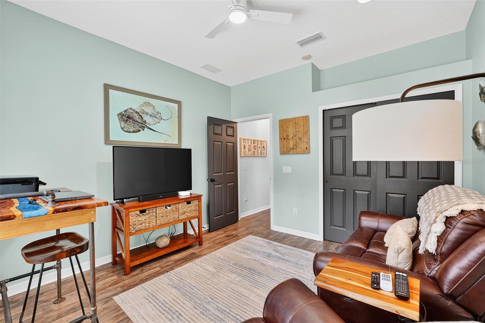 Image 19 of 81 For 5515 Simonton Street