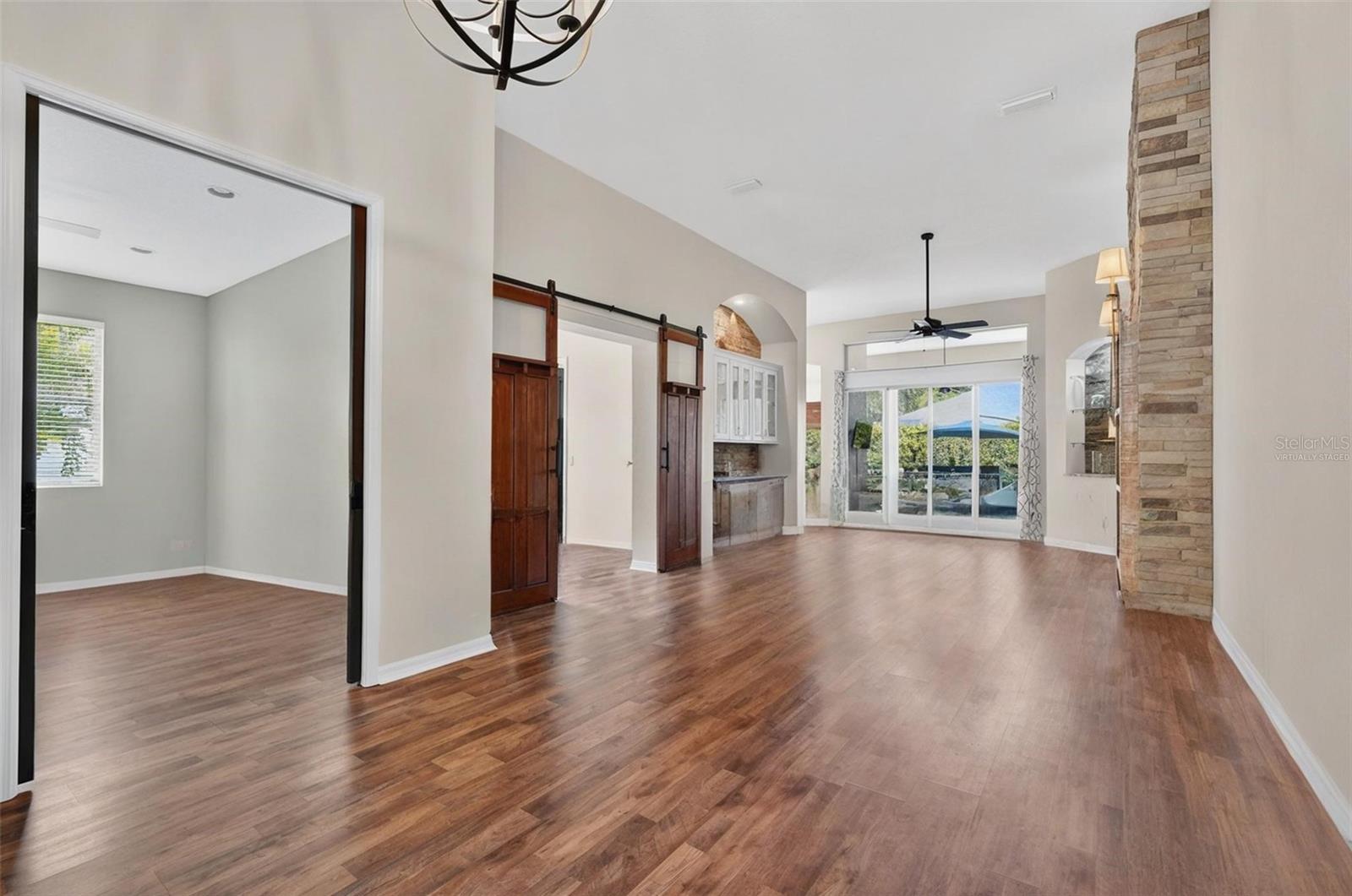 Image 7 of 81 For 5515 Simonton Street