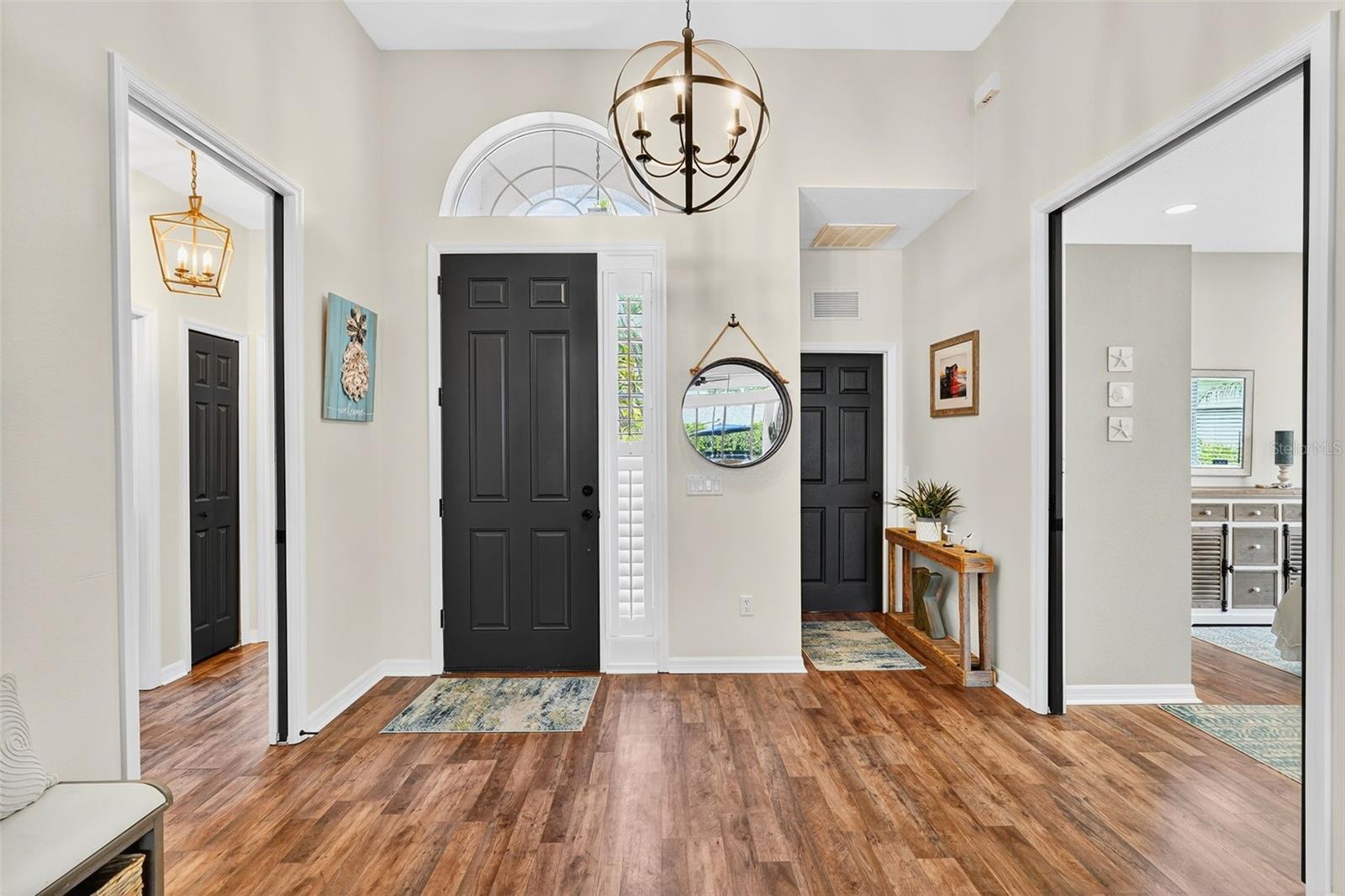 Image 8 of 81 For 5515 Simonton Street