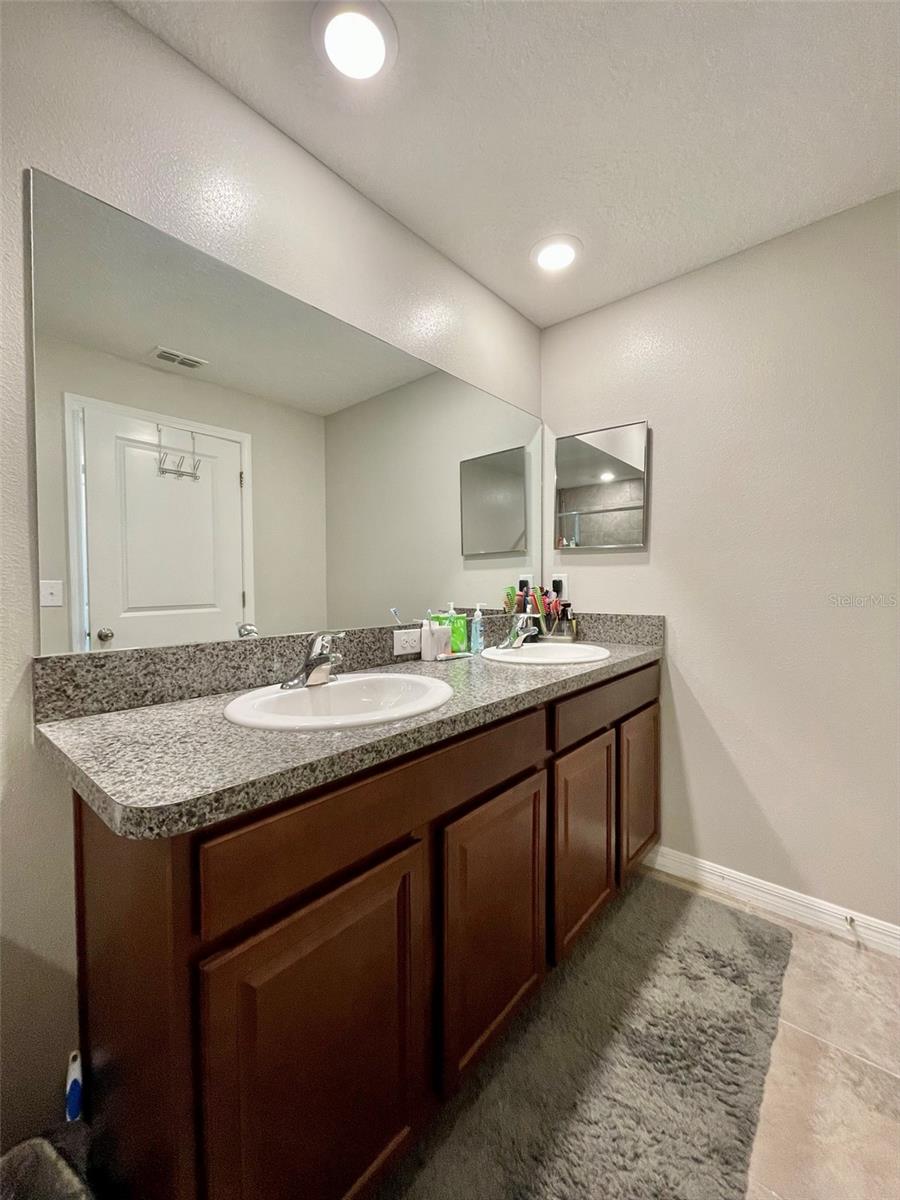Image 17 of 30 For 9767 Mulberry Marsh Lane