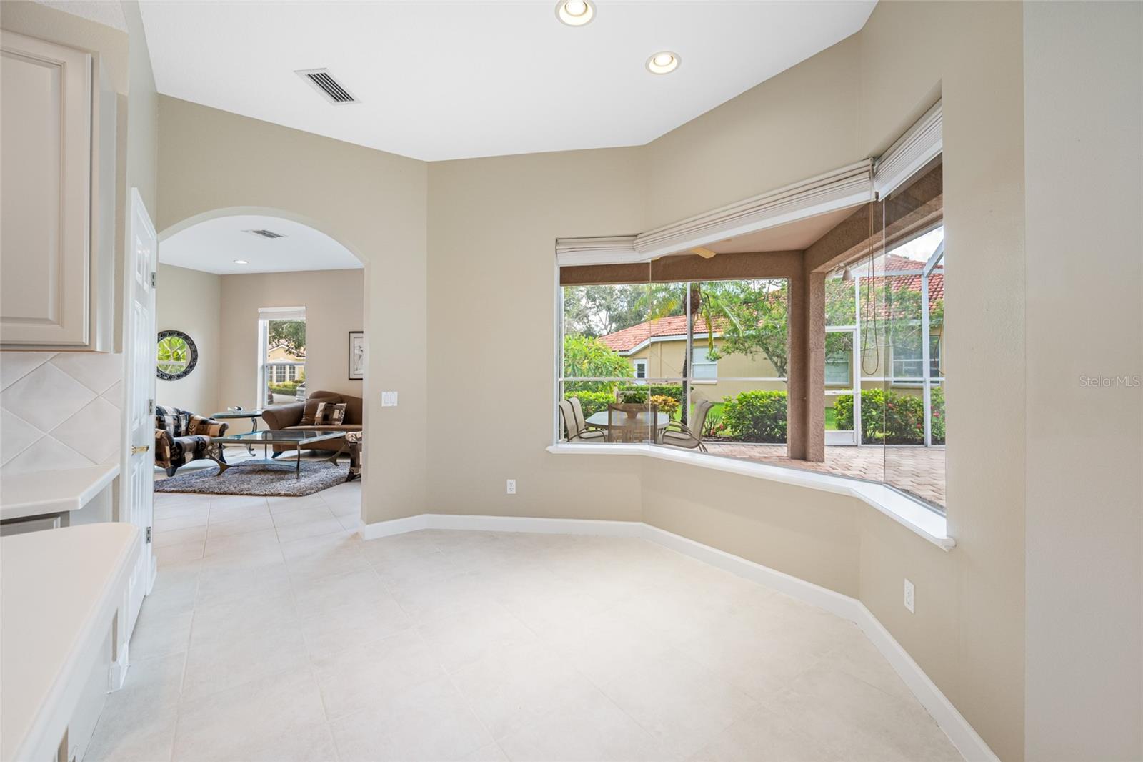 Image 13 of 50 For 7719 Aralia Way