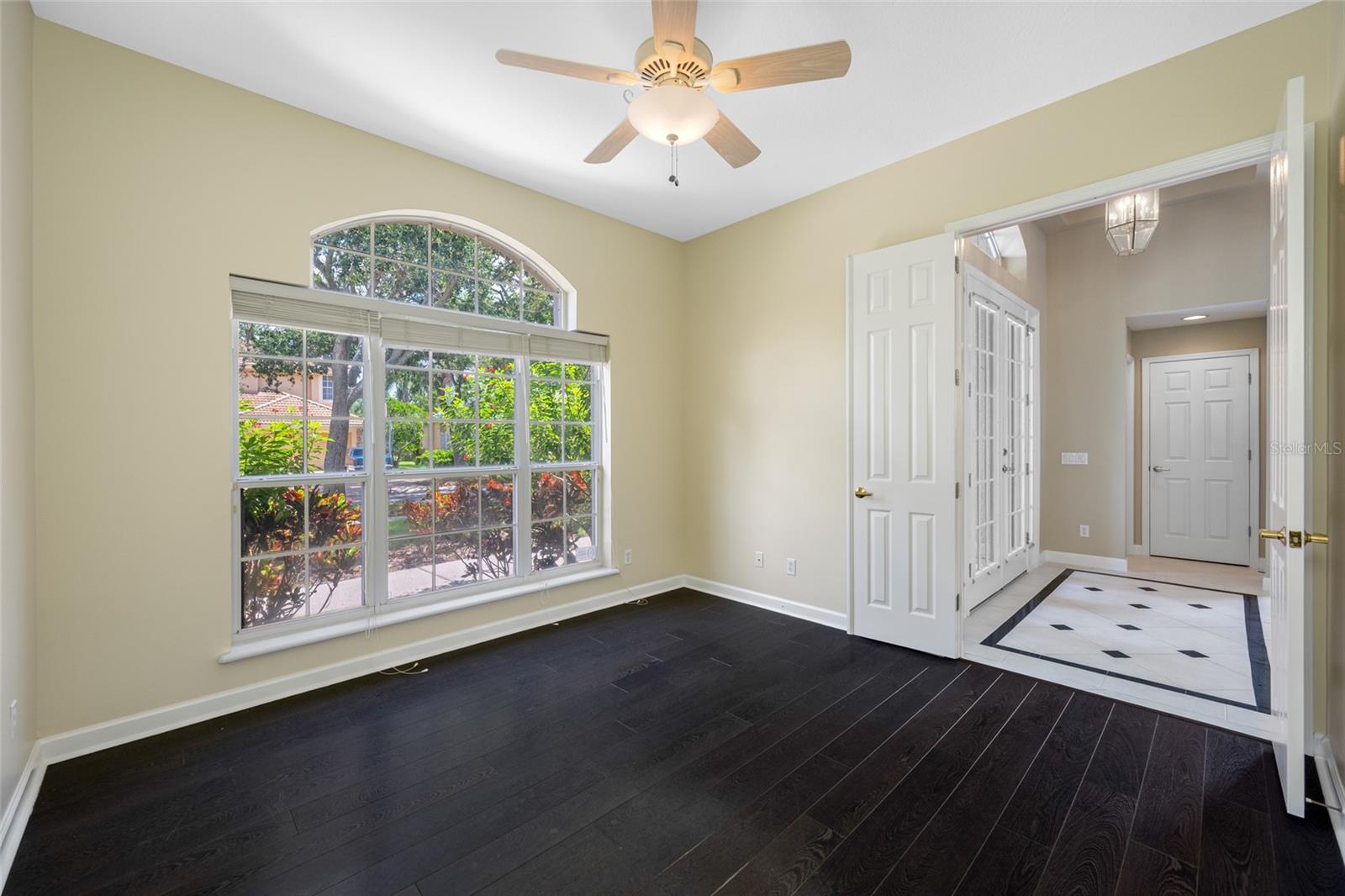 Image 31 of 50 For 7719 Aralia Way