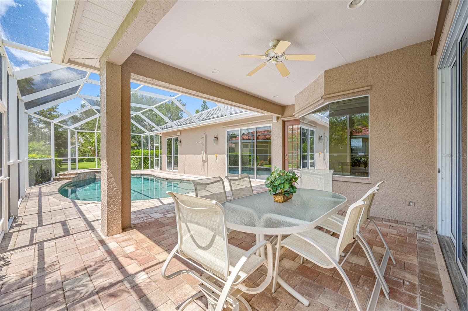Image 37 of 50 For 7719 Aralia Way