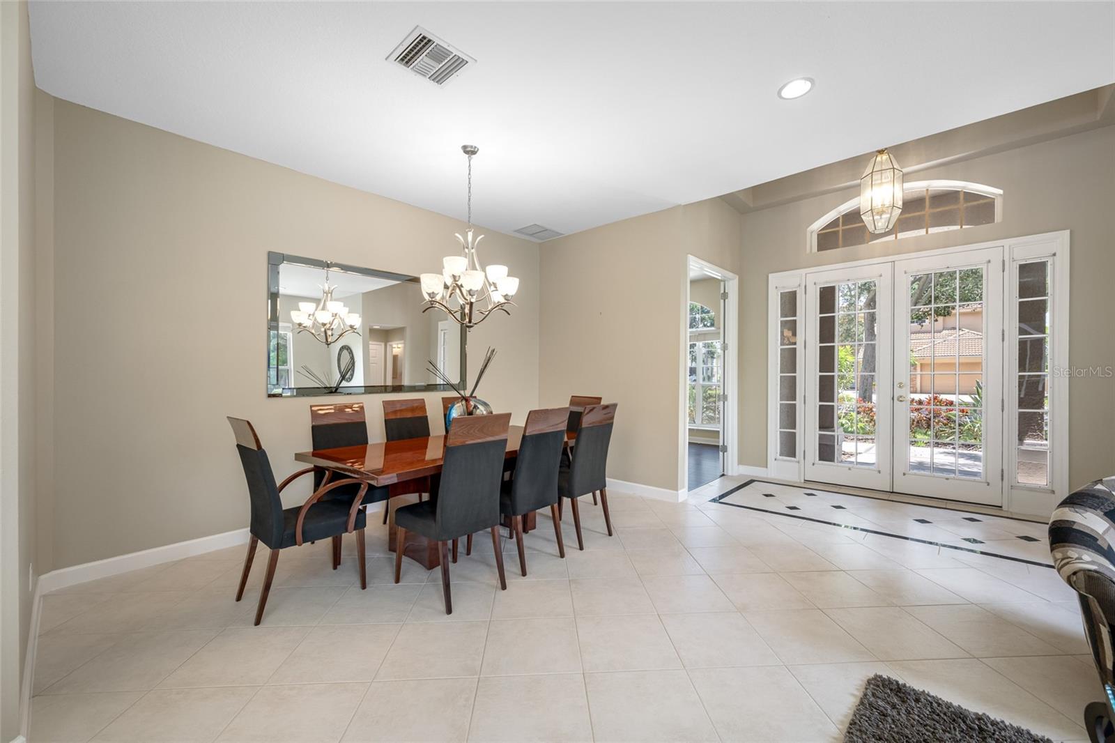 Image 5 of 50 For 7719 Aralia Way