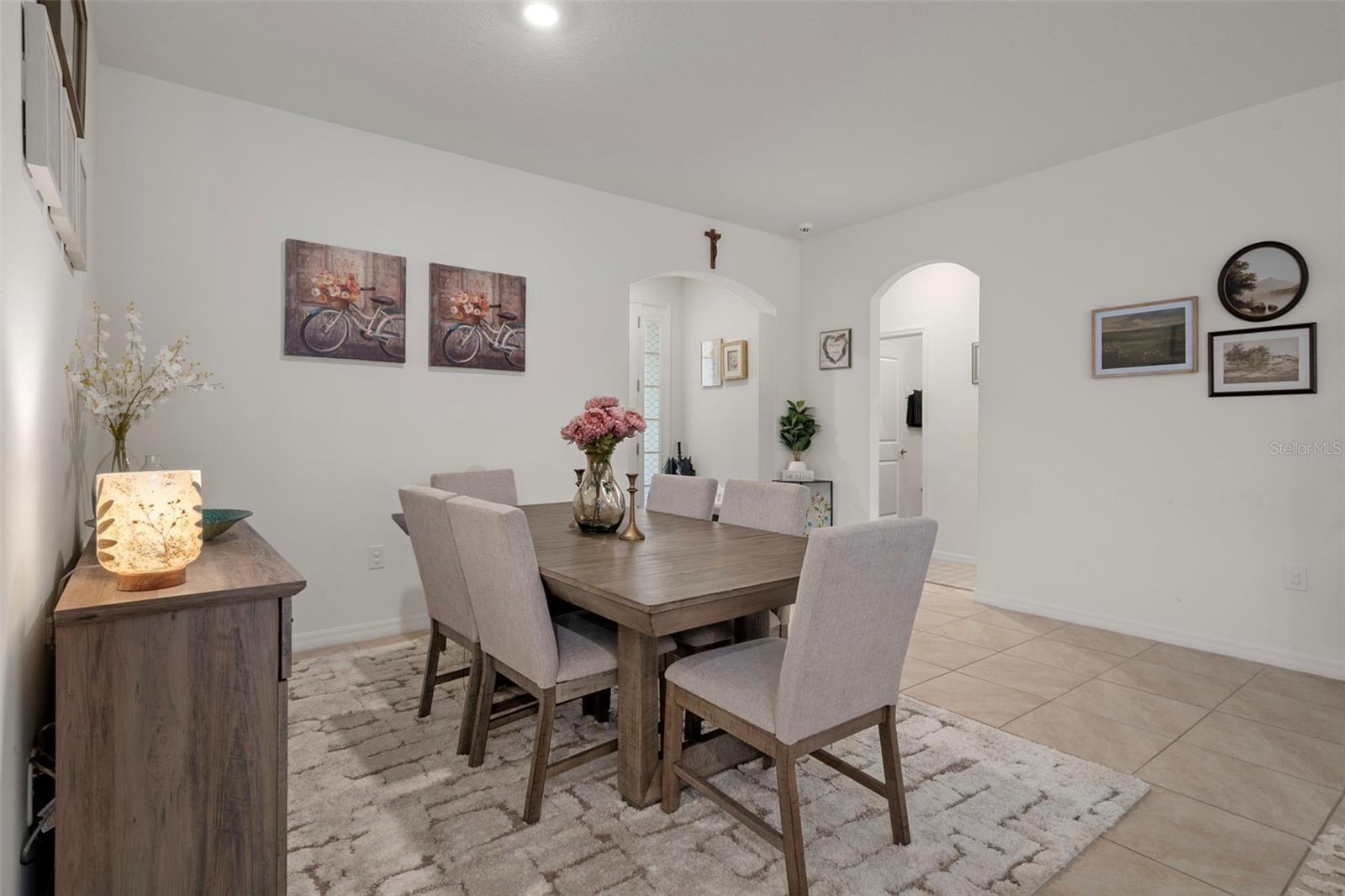 Listing photo id 9 for 8370 Wheat Stone Drive
