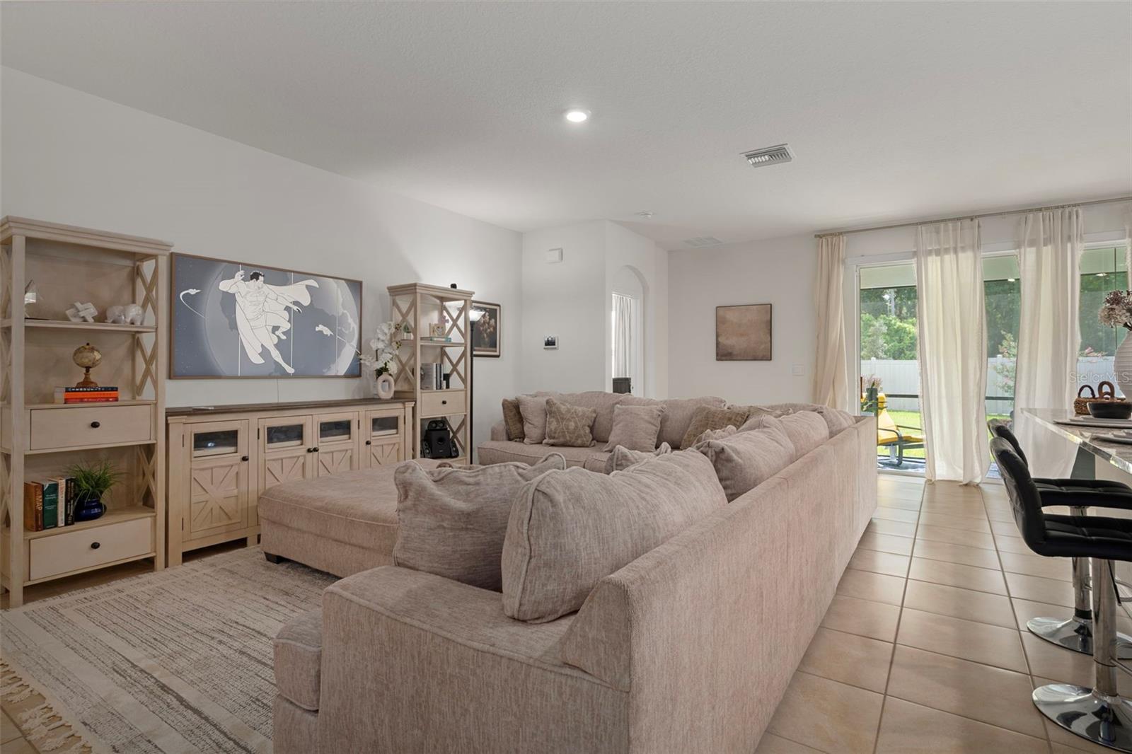 Listing photo id 11 for 8370 Wheat Stone Drive
