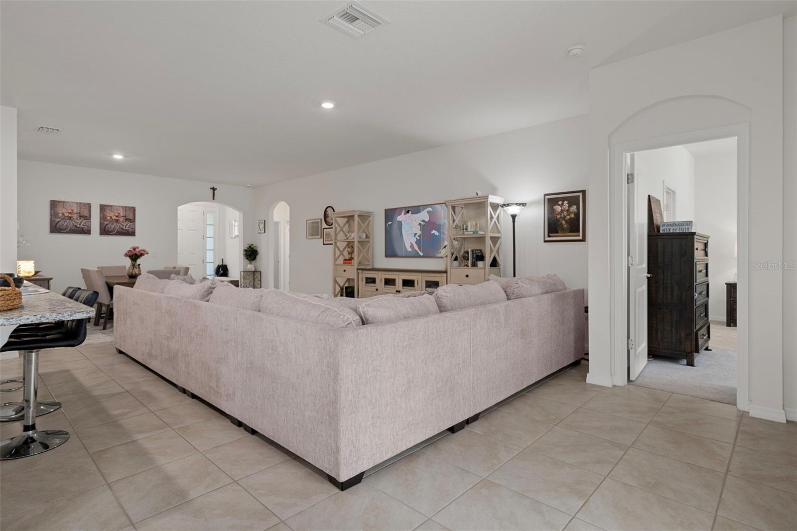 Listing photo id 12 for 8370 Wheat Stone Drive