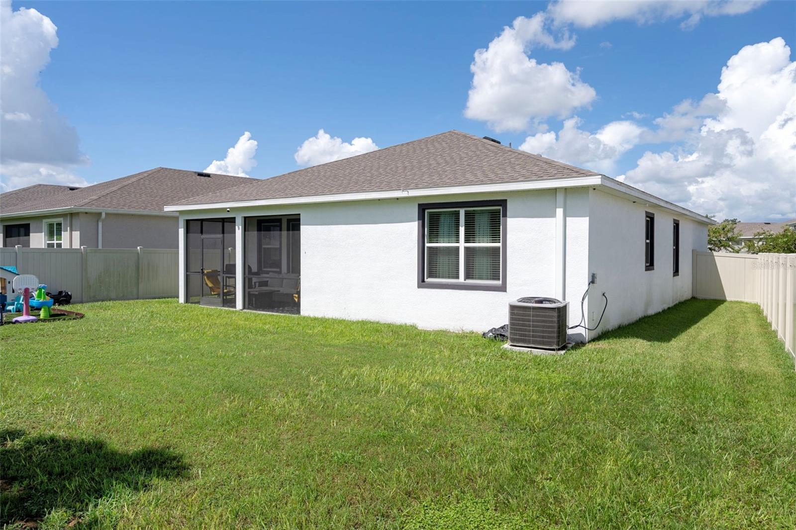 Listing photo id 38 for 8370 Wheat Stone Drive