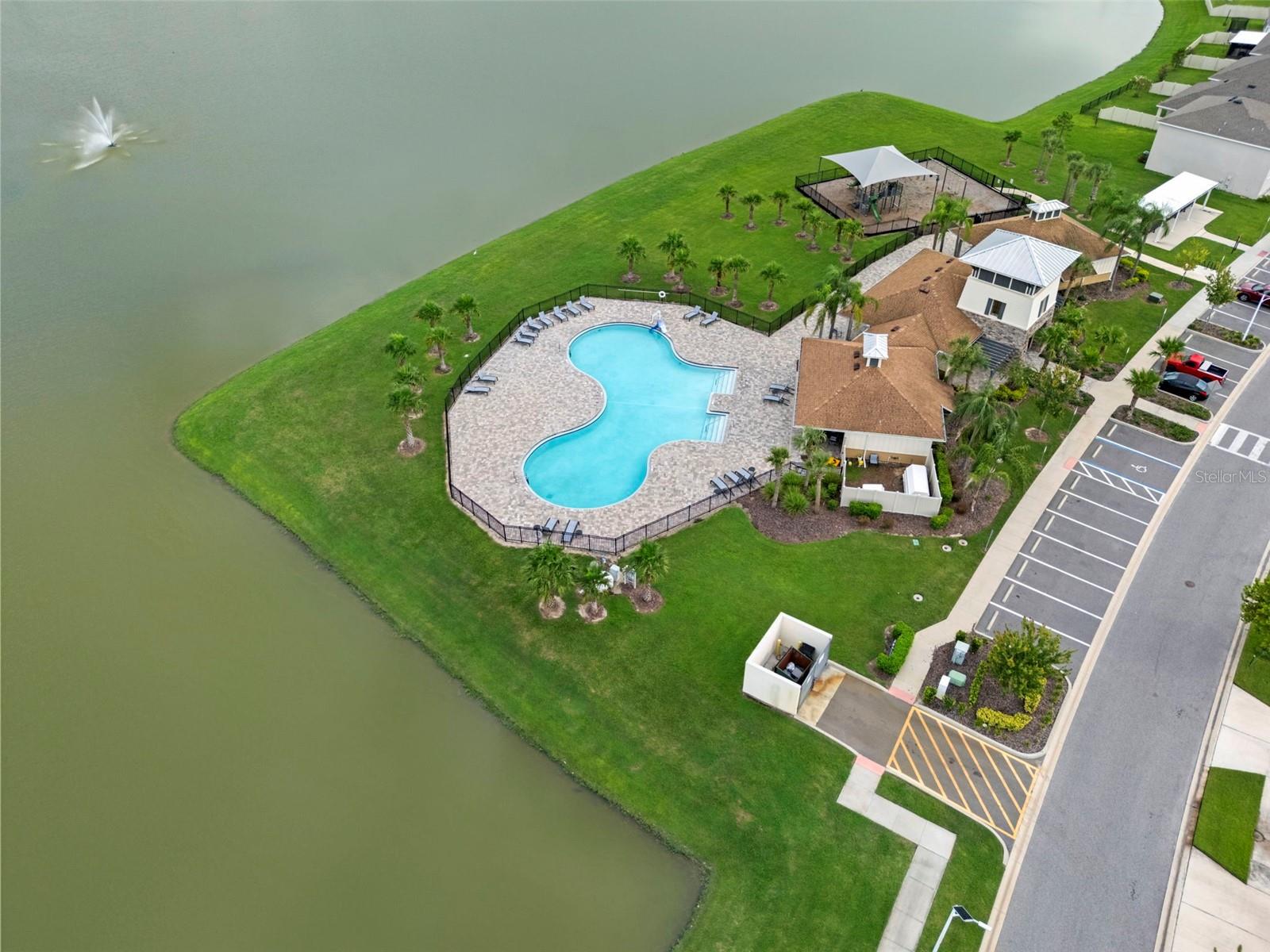 Listing photo id 41 for 8370 Wheat Stone Drive