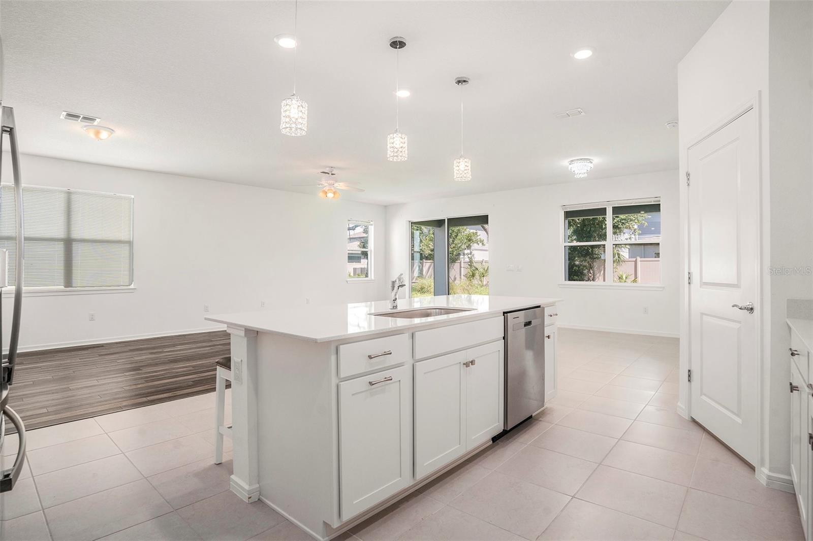Image 12 of 31 For 14180 Samoa Hill Court