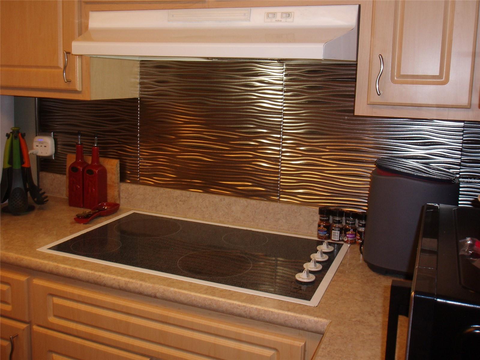 Image 11 of 18 For 120 Monroe Circle N