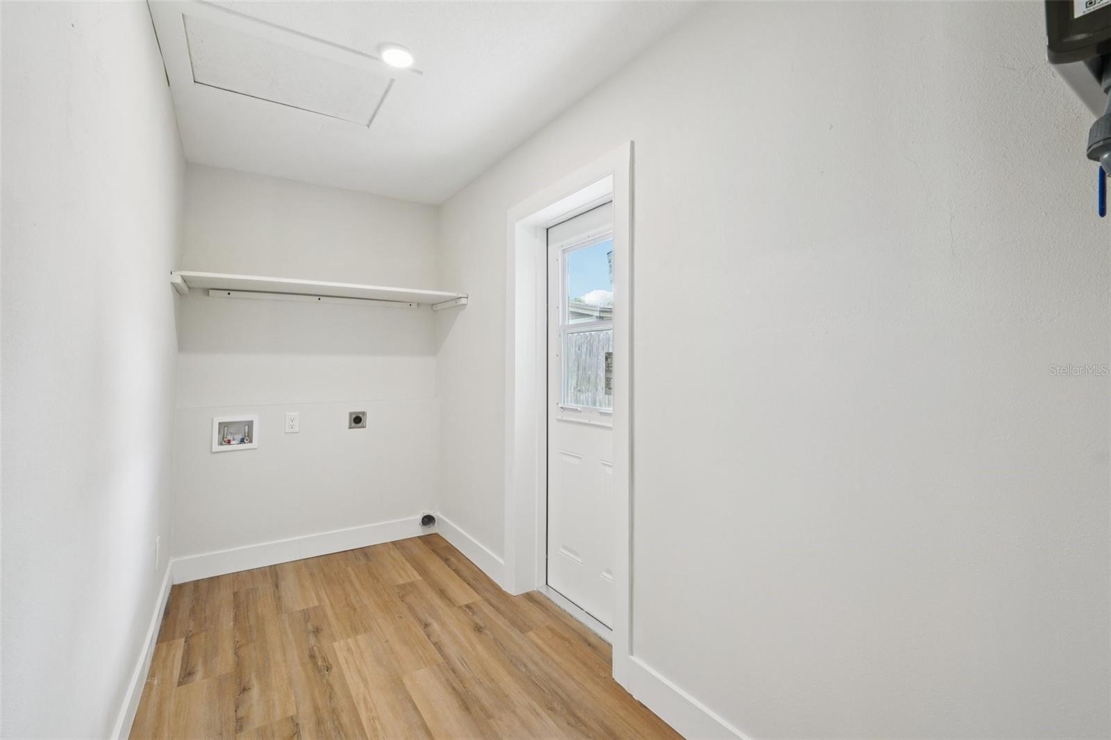 Image 13 of 70 For 311 Shore Drive E