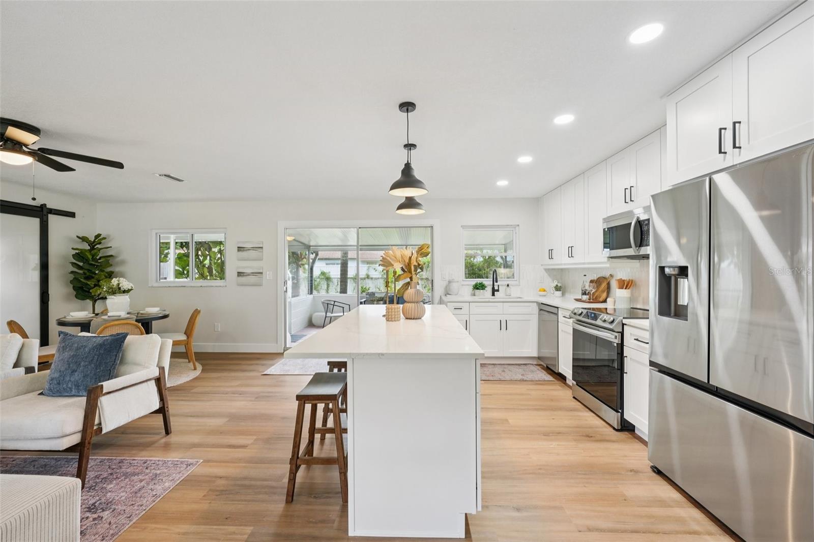 Image 17 of 70 For 311 Shore Drive E