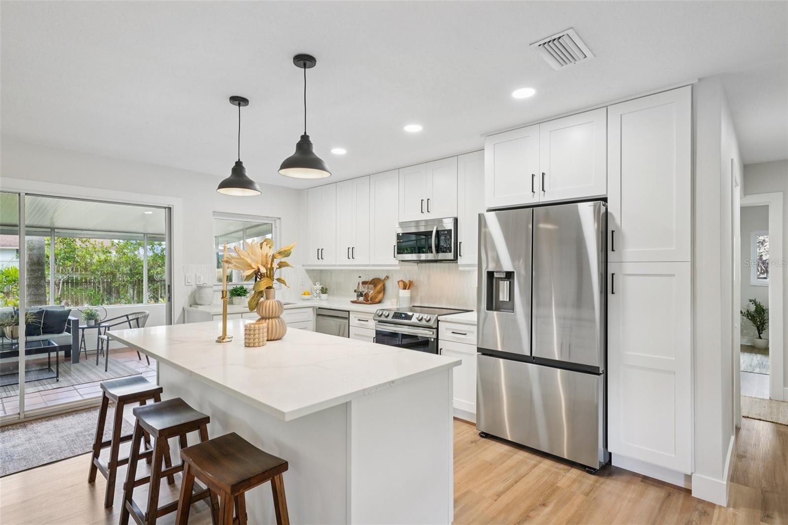 Image 19 of 70 For 311 Shore Drive E