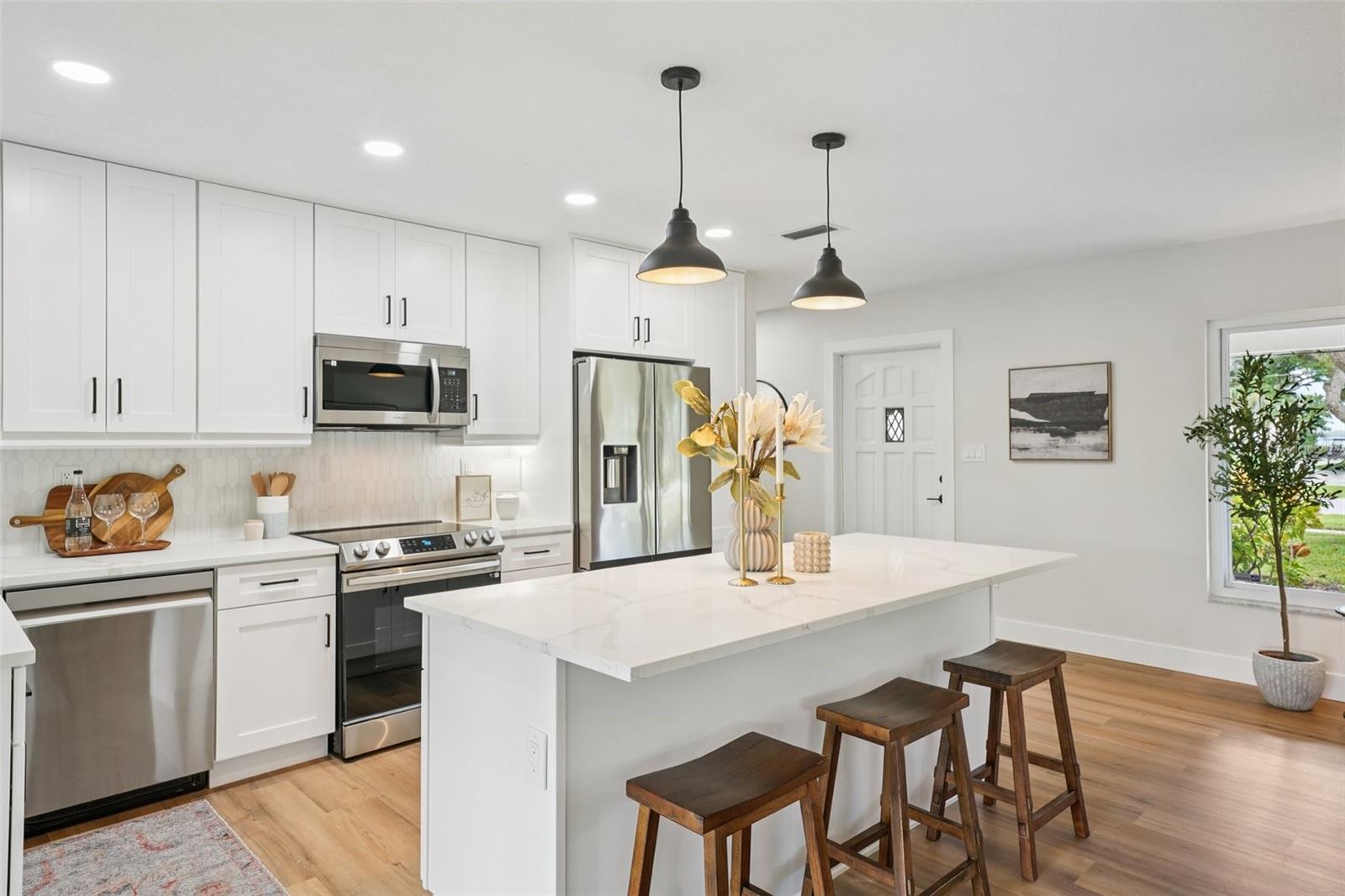 Image 23 of 70 For 311 Shore Drive E