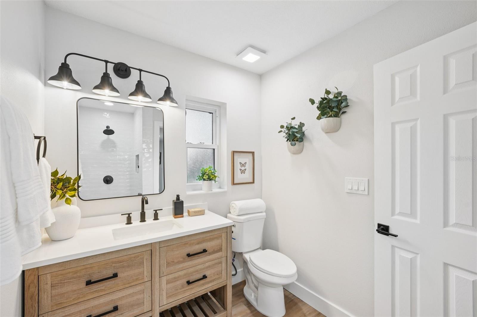 Image 35 of 70 For 311 Shore Drive E
