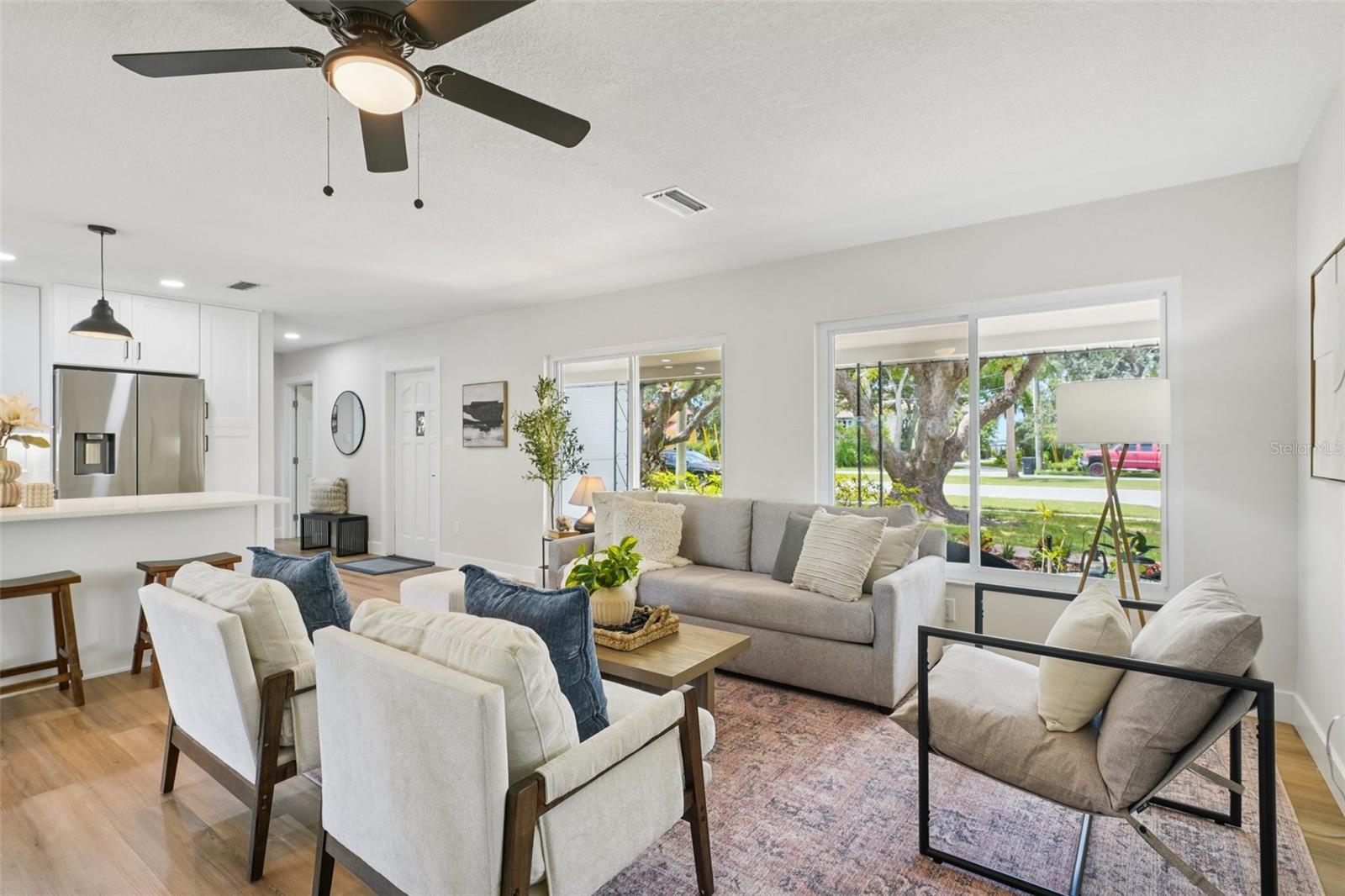 Image 4 of 70 For 311 Shore Drive E