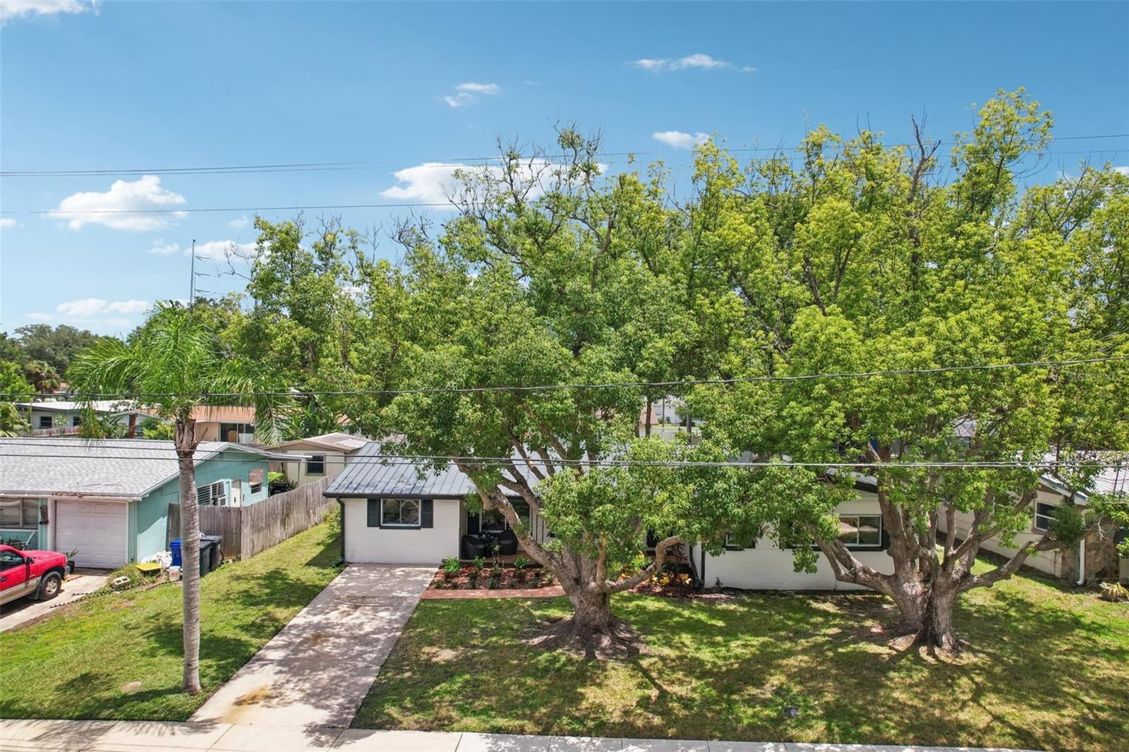Image 50 of 70 For 311 Shore Drive E