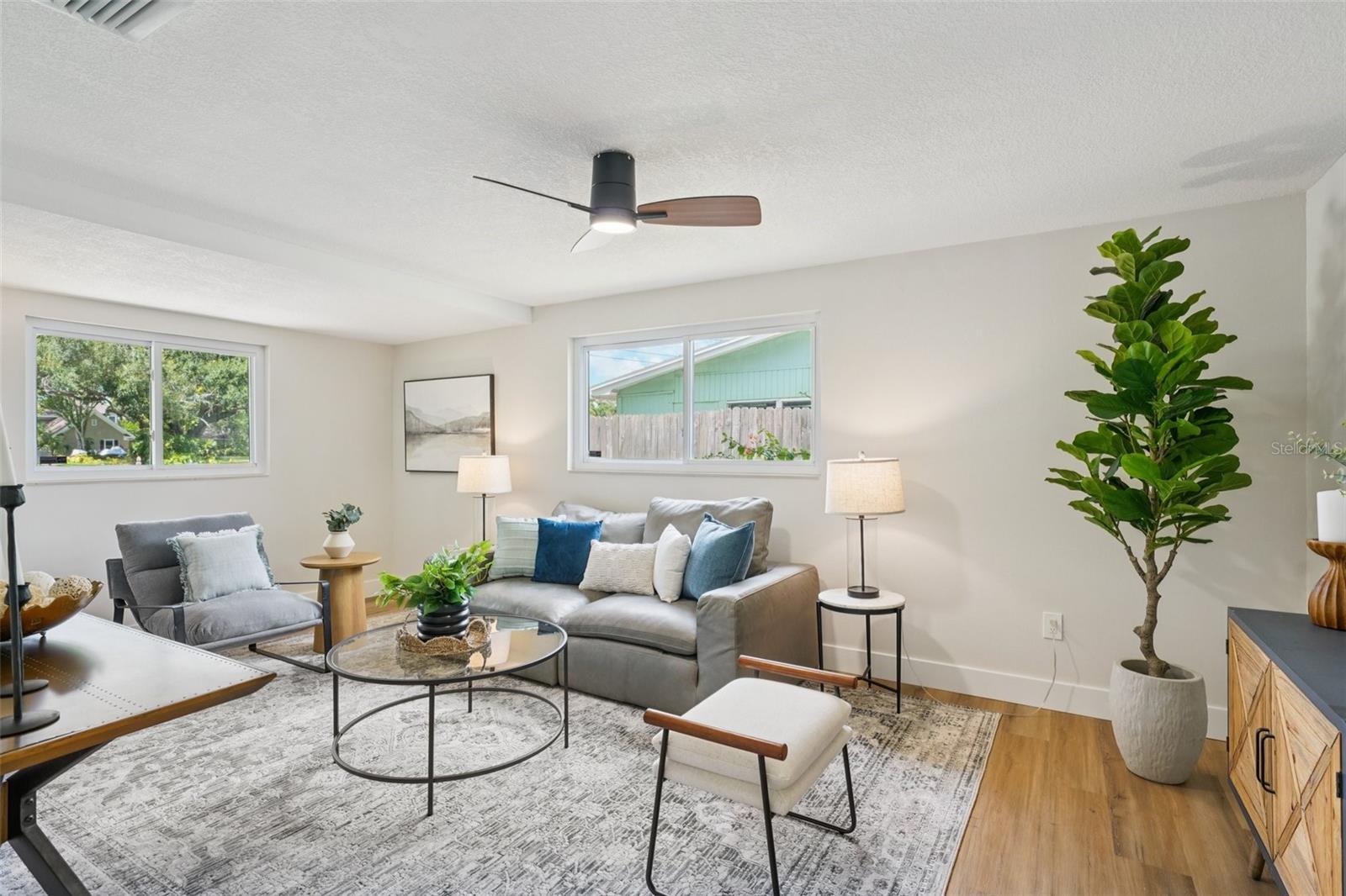 Image 7 of 70 For 311 Shore Drive E