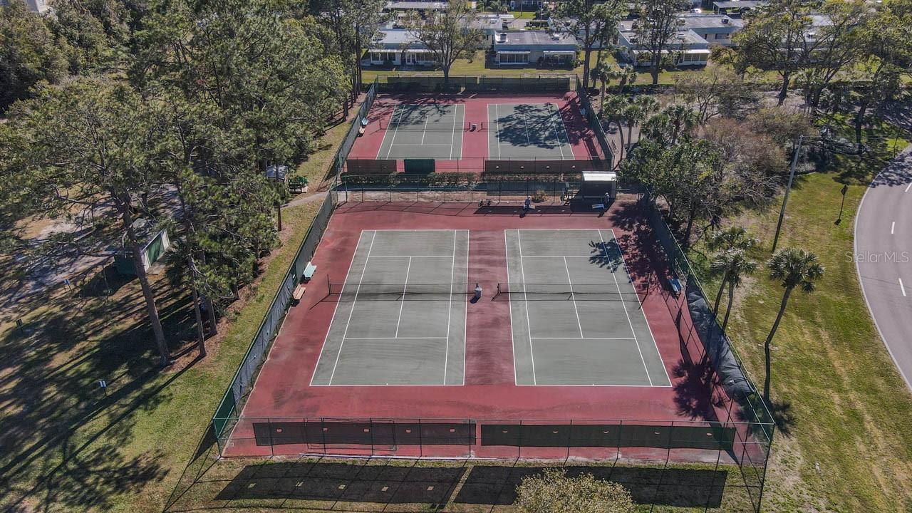 Image 40 of 41 For 301 Andover Place S 185