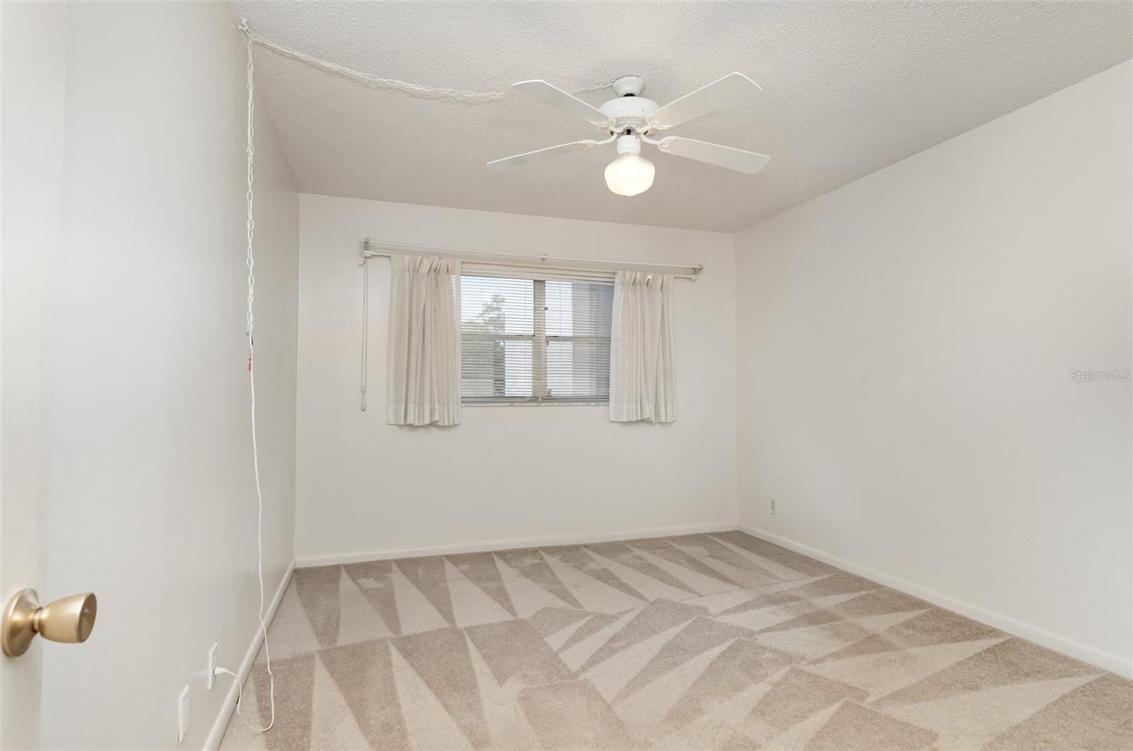 Image 20 of 28 For 100 El Camino Drive 202