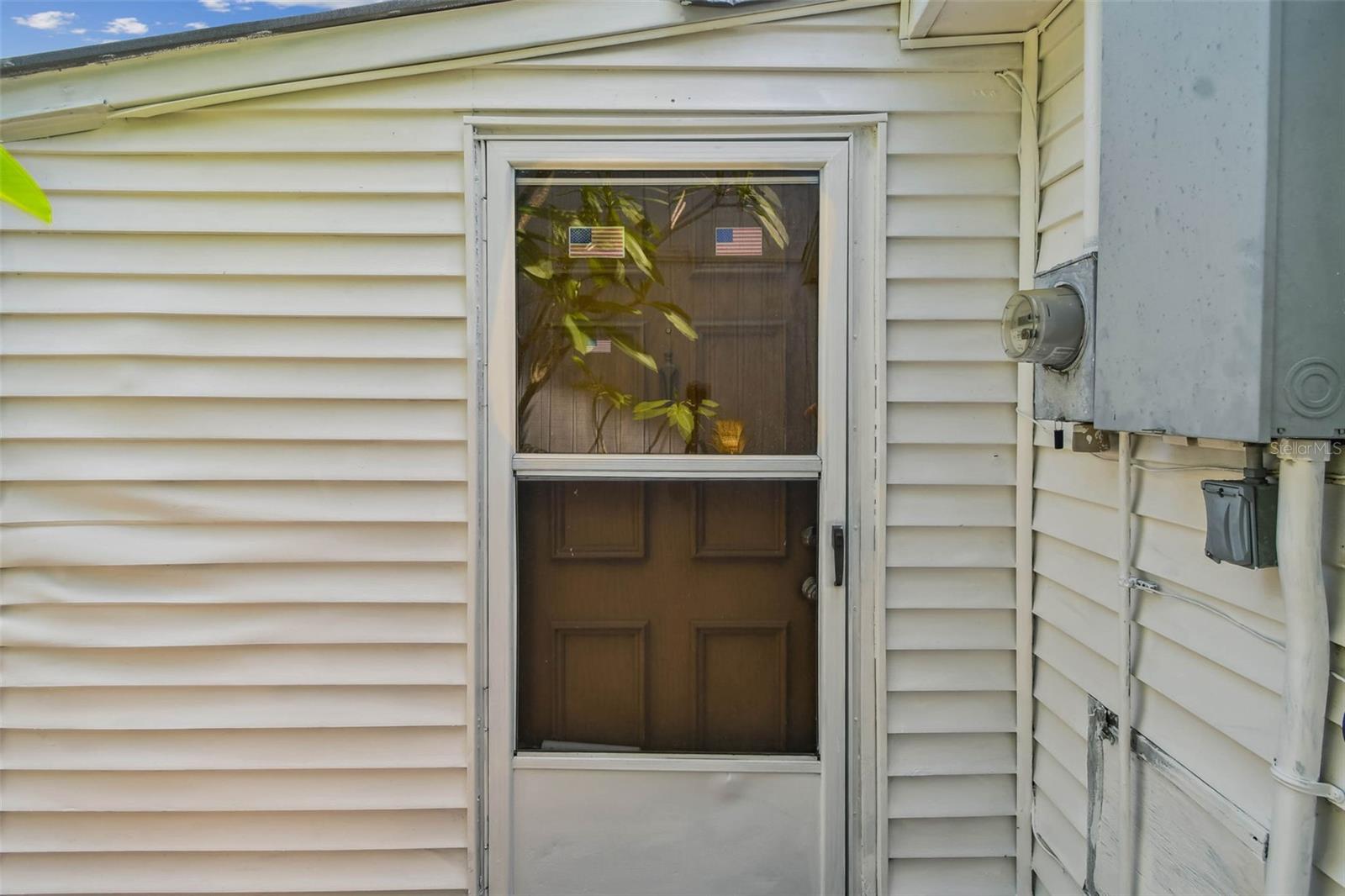 Image 6 of 30 For 9399 Antilles Drive