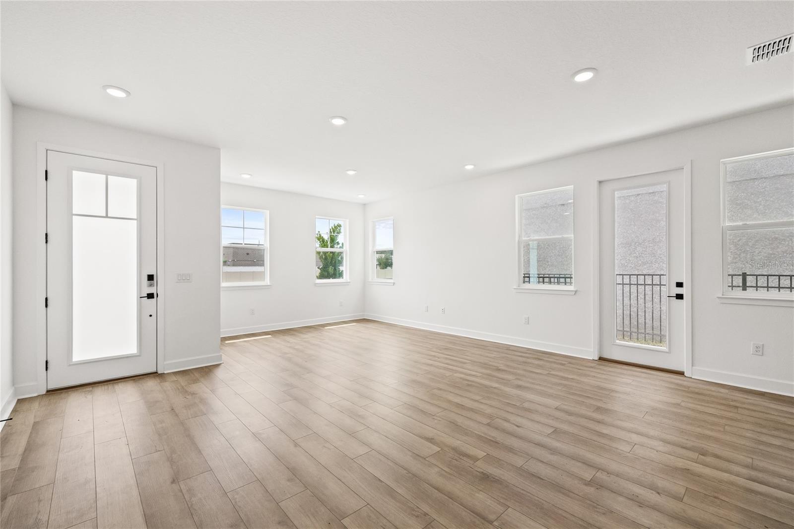 Image 17 of 48 For 2031 Wild Heron Court