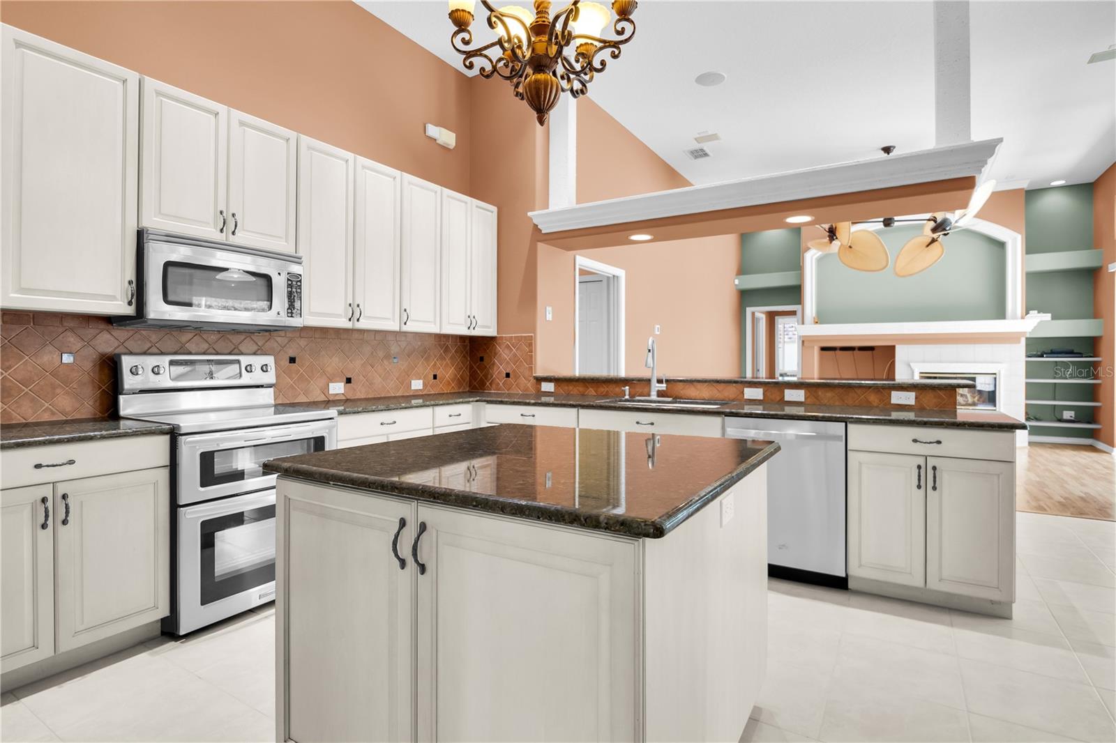 Image 17 of 57 For 104 Camelot Ridge Drive