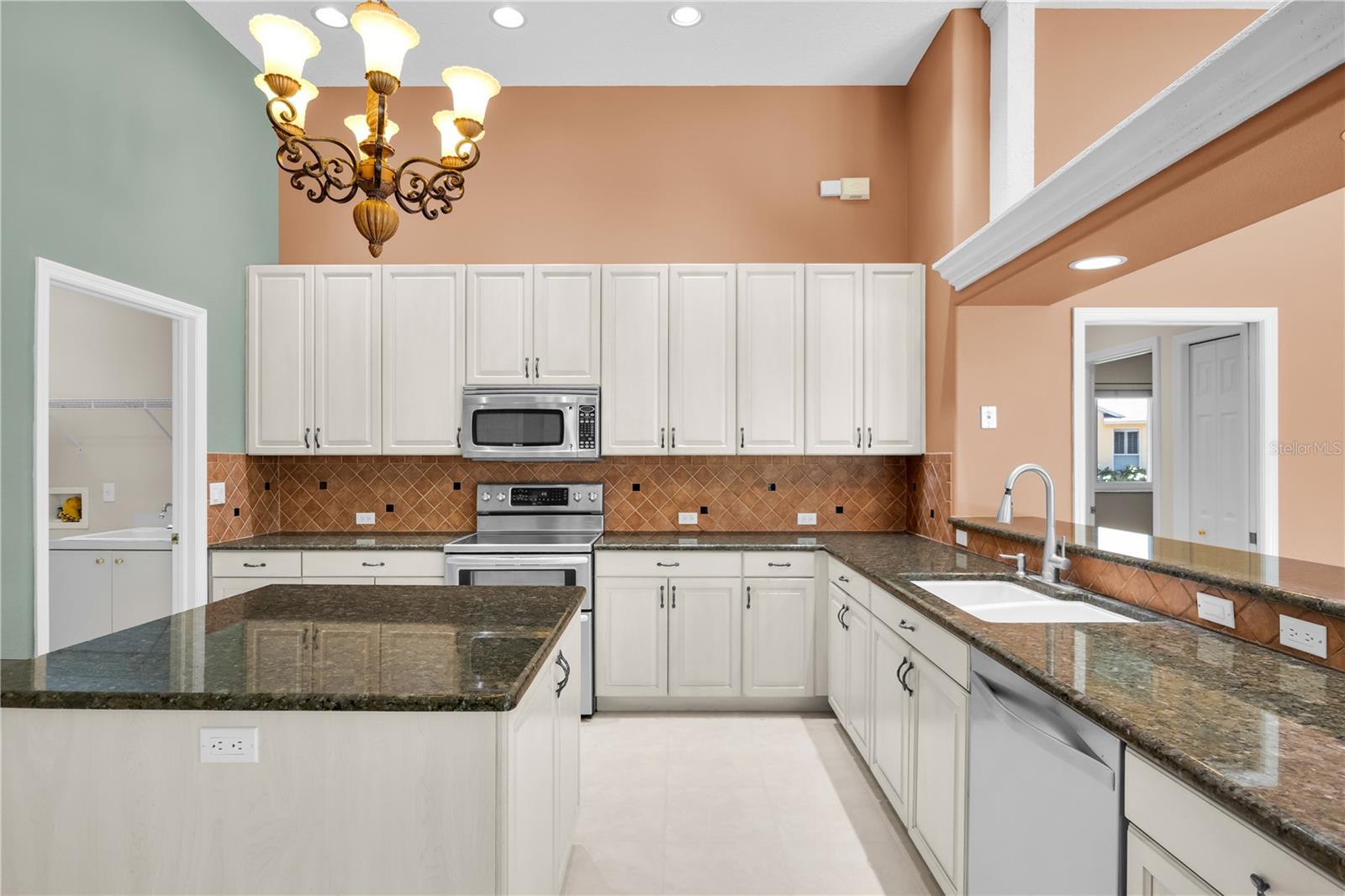 Image 19 of 57 For 104 Camelot Ridge Drive