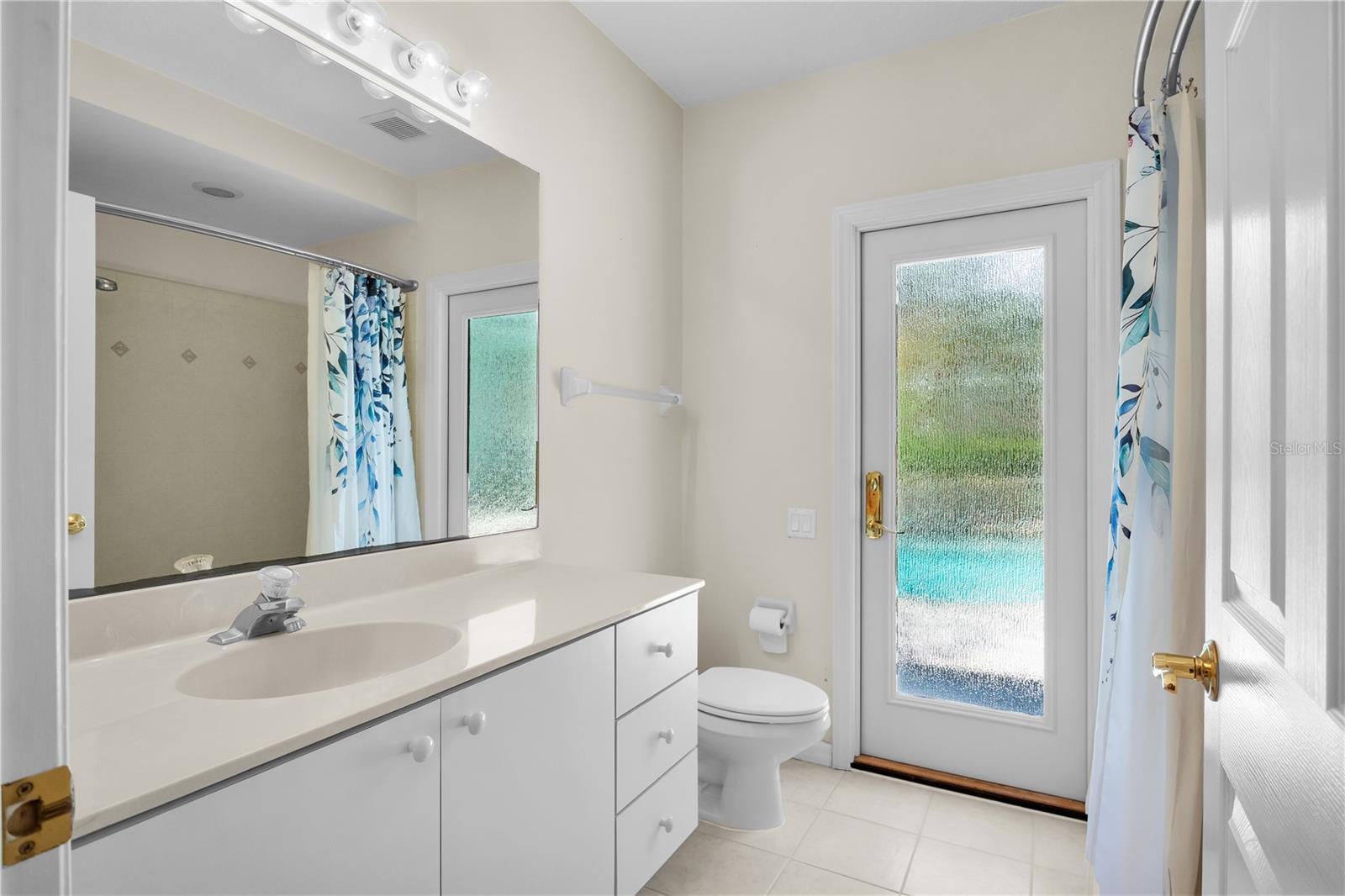 Image 39 of 57 For 104 Camelot Ridge Drive