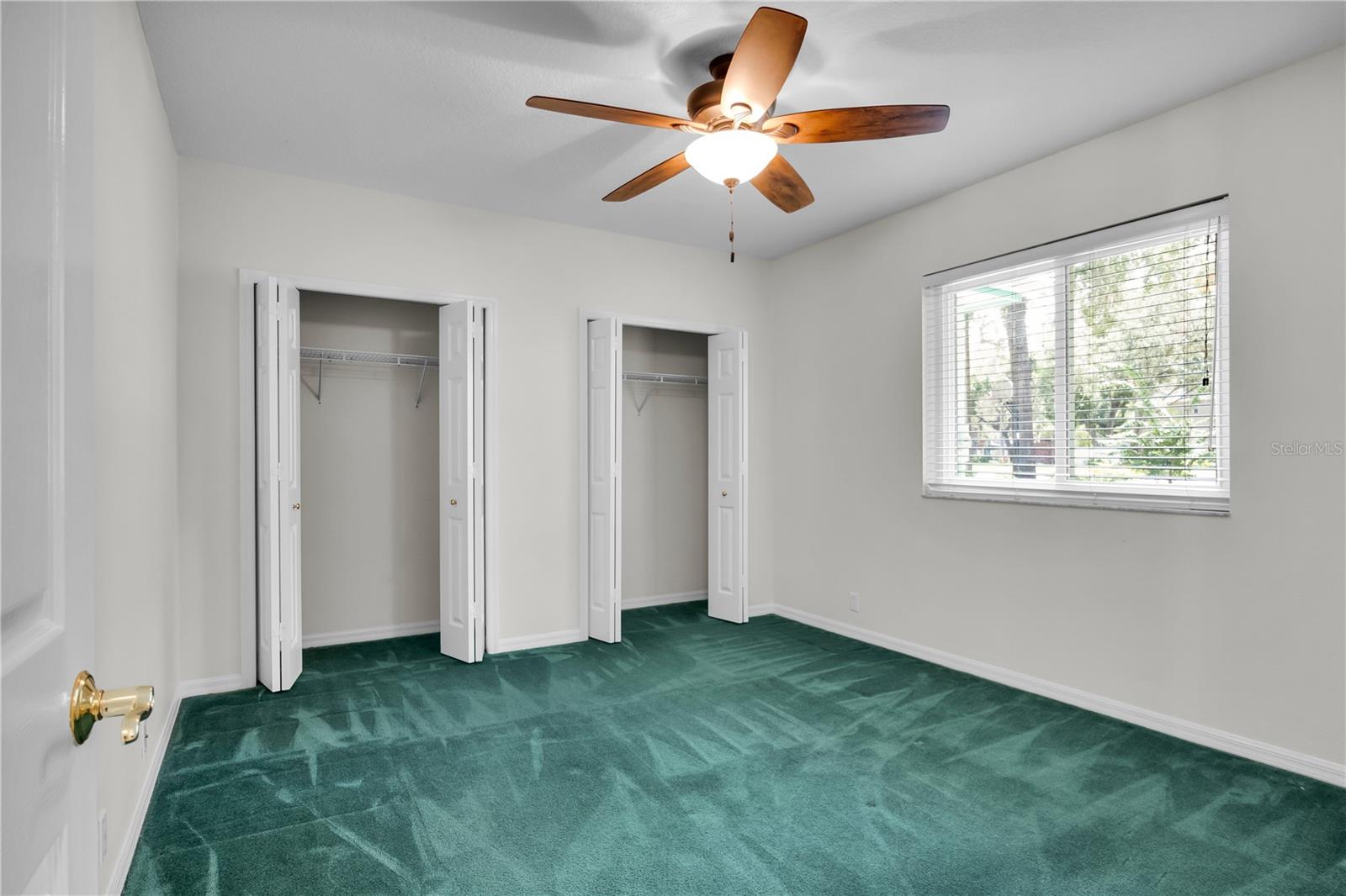 Image 42 of 57 For 104 Camelot Ridge Drive